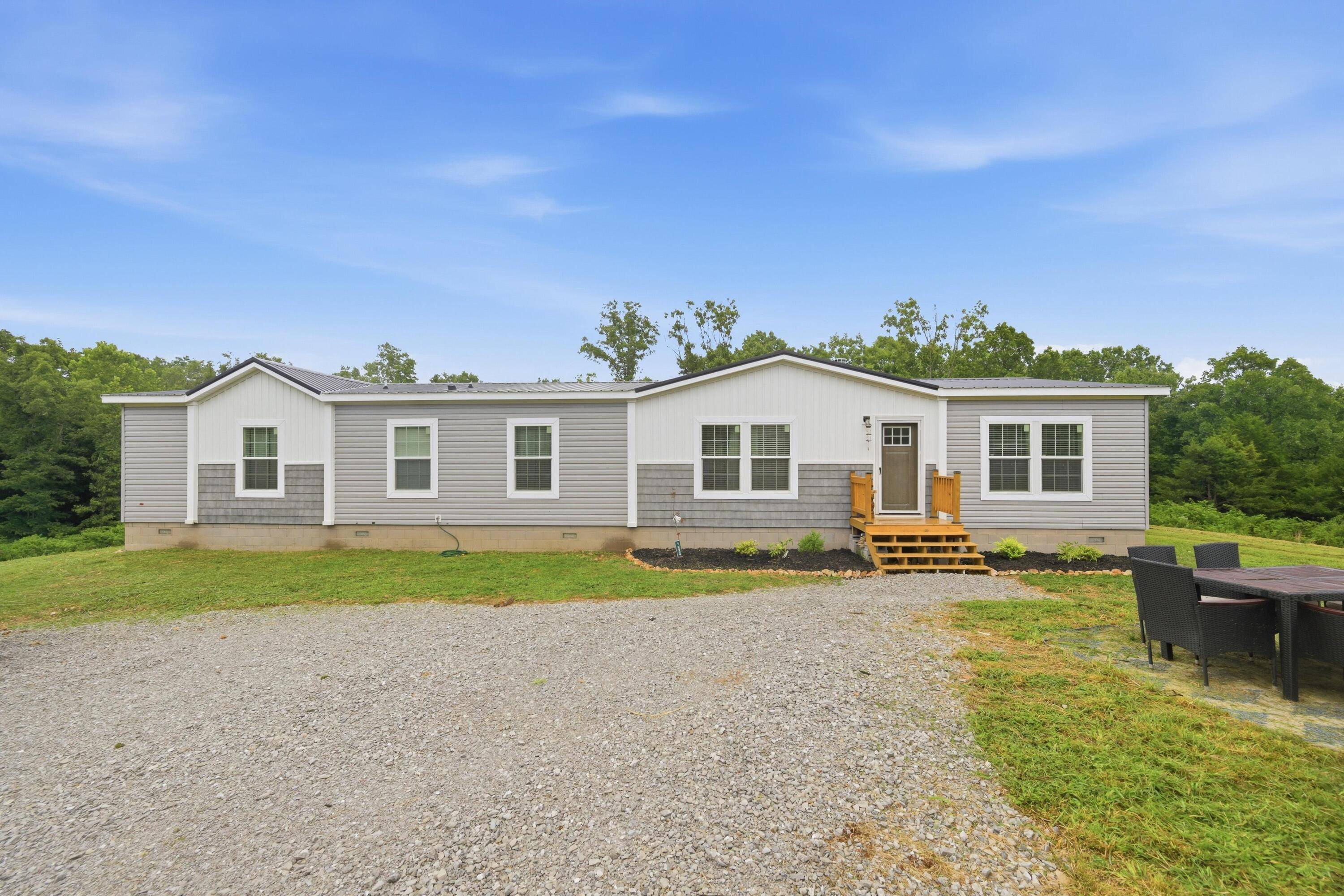 1270 Plainview RD, Anderson, MO 64831