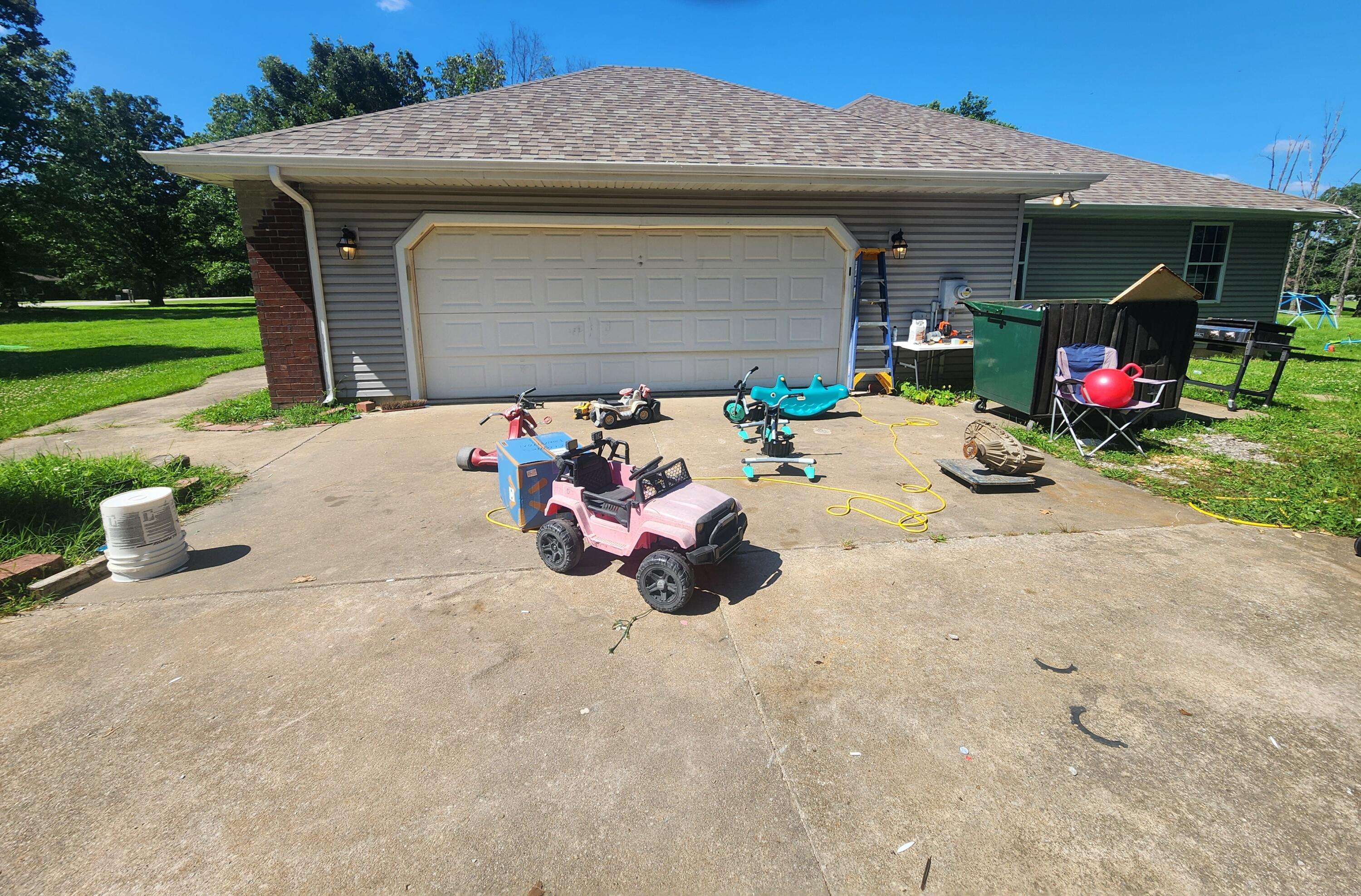 4112 S 118th RD, Bolivar, MO 65613