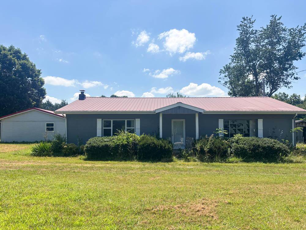 9198 U.S. 160, Isabella, MO 65676