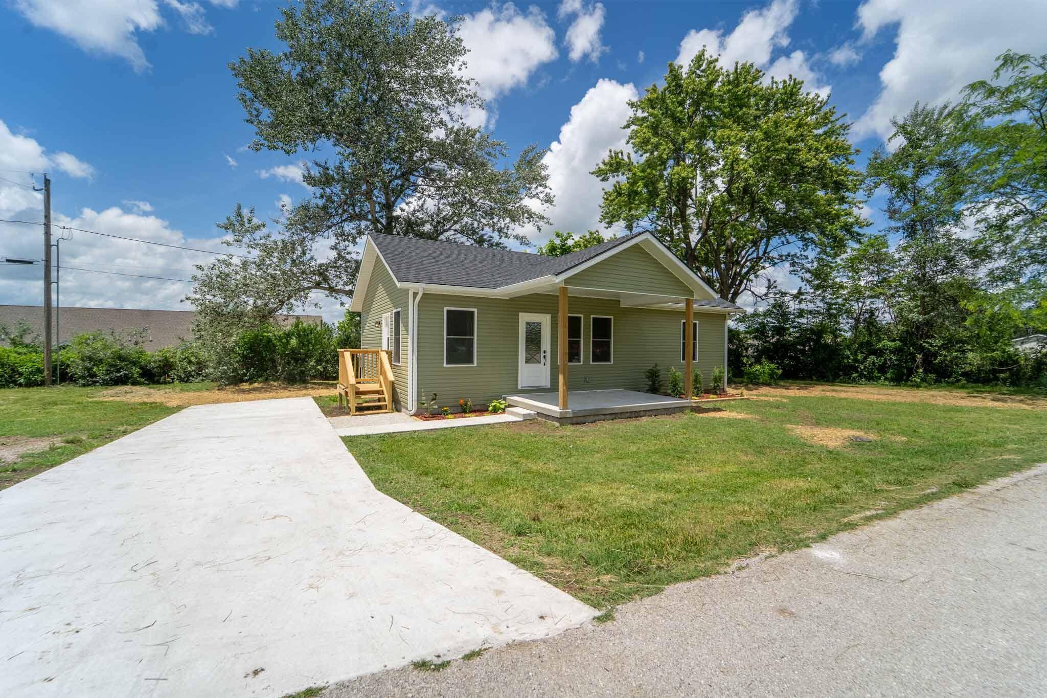 213 N Elder ST, Buffalo, MO 65622