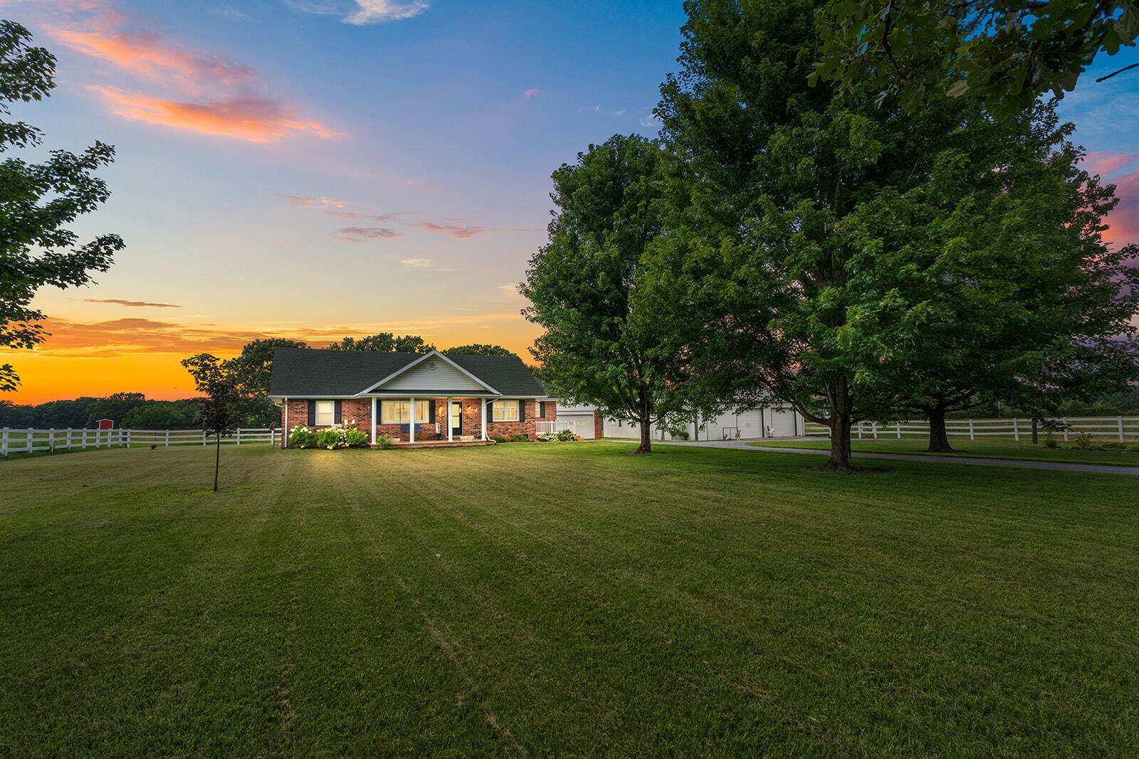 3128 New Hope RD, Fordland, MO 65652