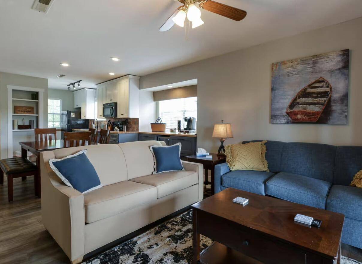 17 Goldfinch RD #3, Branson, MO 65616