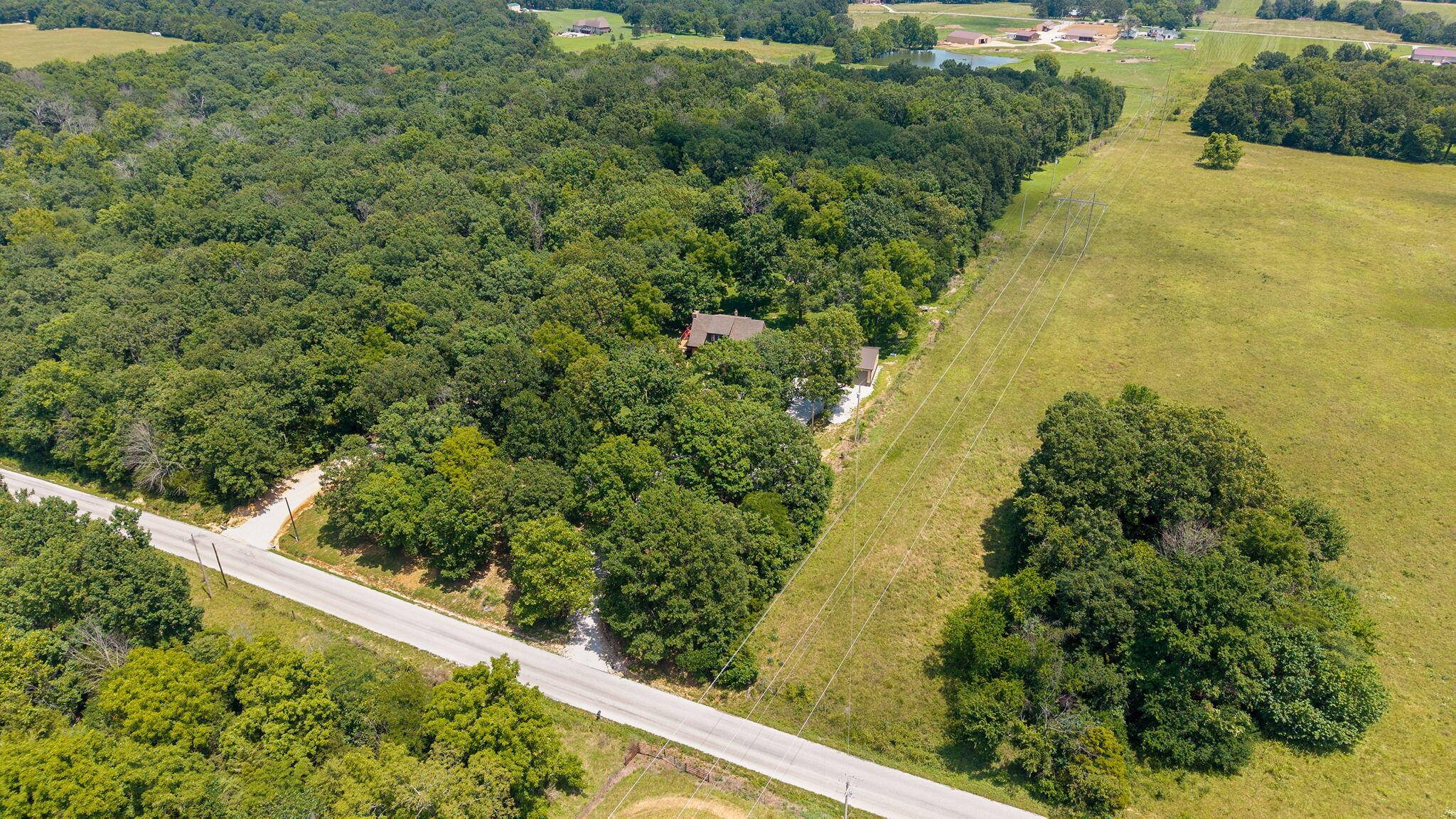 4378 S 160th RD, Bolivar, MO 65613