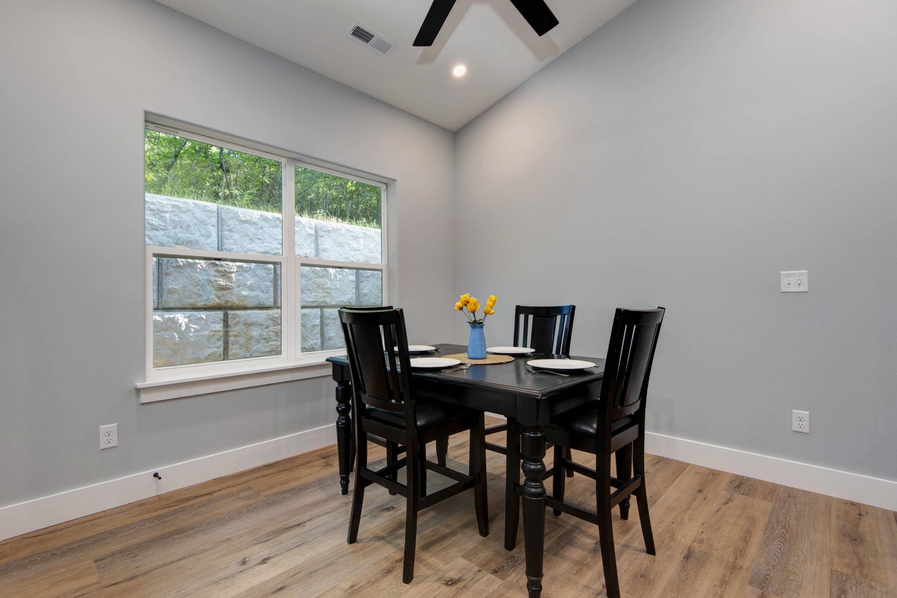 1049 Hanging Branch Ridge, Cape Fair, MO 65624