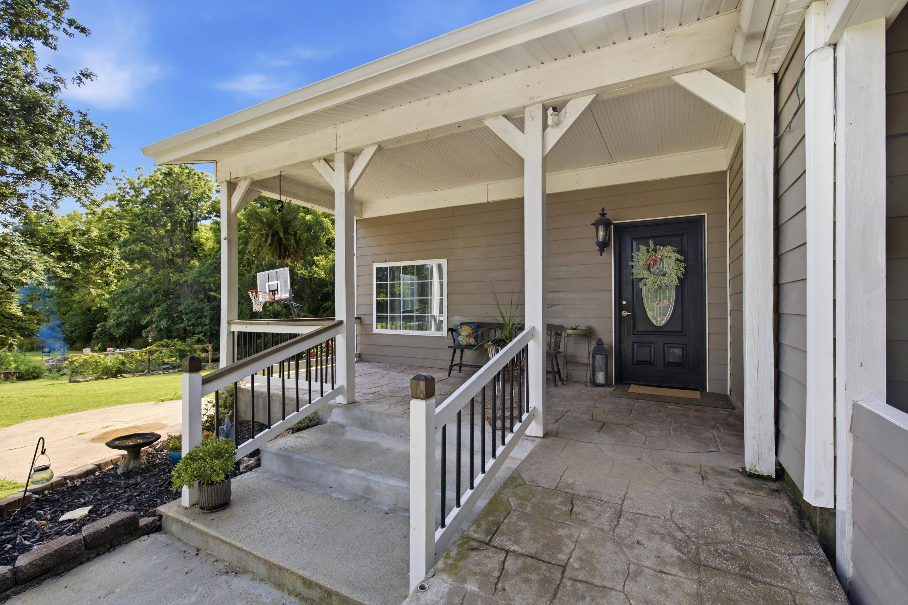 2005 Highway F, Mansfield, MO 65704