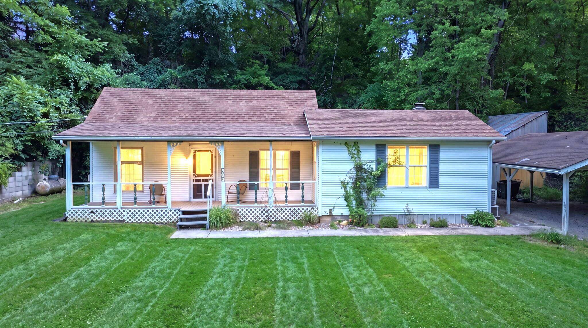 502 Myrtle AVE, Crane, MO 65633