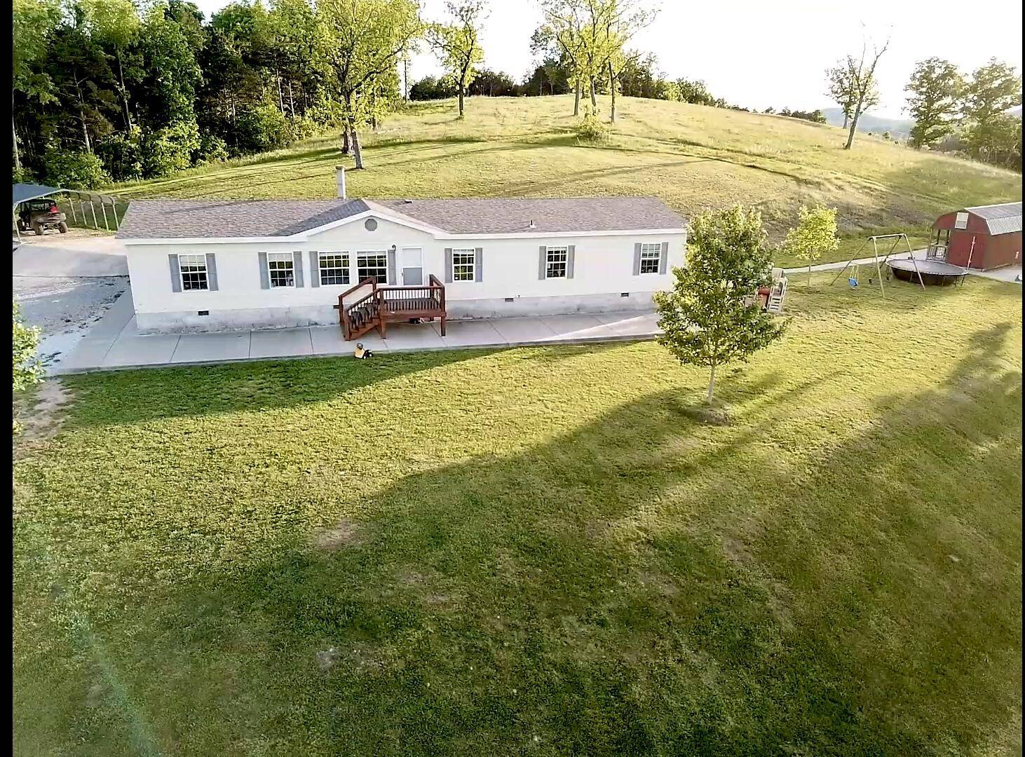 27196 Farm Road 2120, Cape Fair, MO 65624