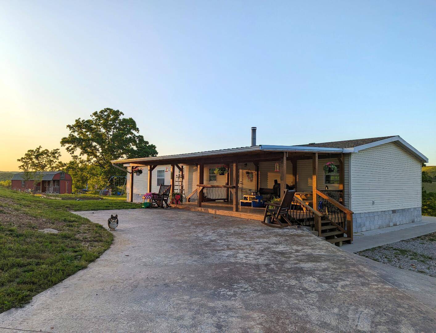 27196 Farm Road 2120, Cape Fair, MO 65624