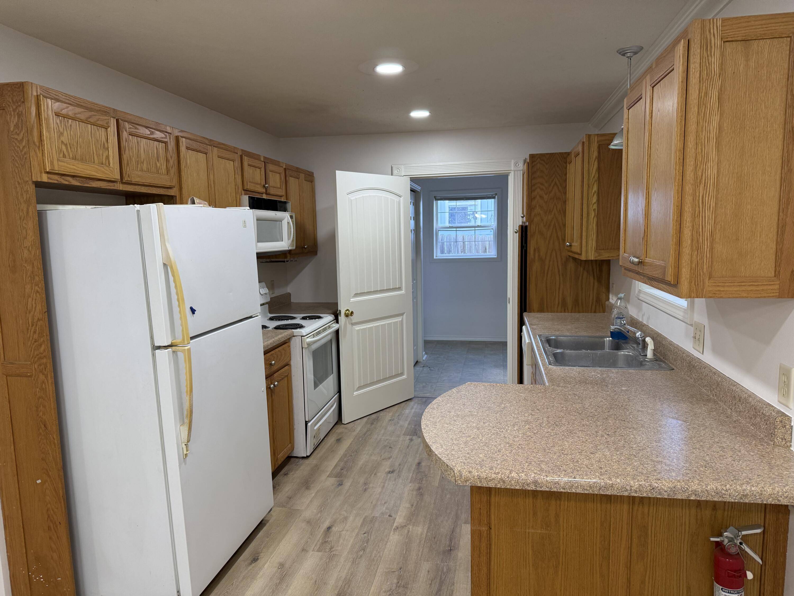 2706 Ginger DR, West Plains, MO 65775