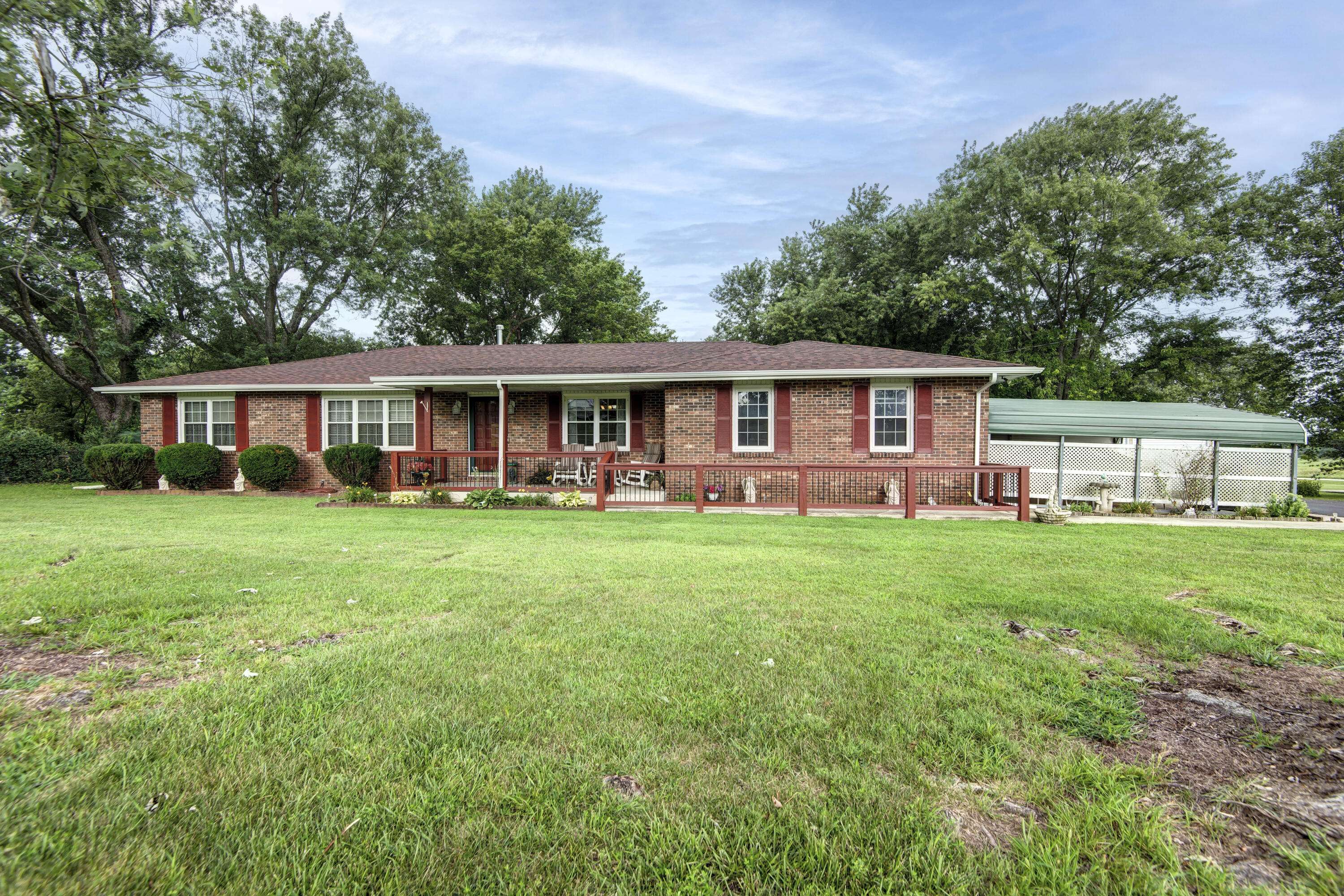 2369 N Farm Road 101, Springfield, MO 65802