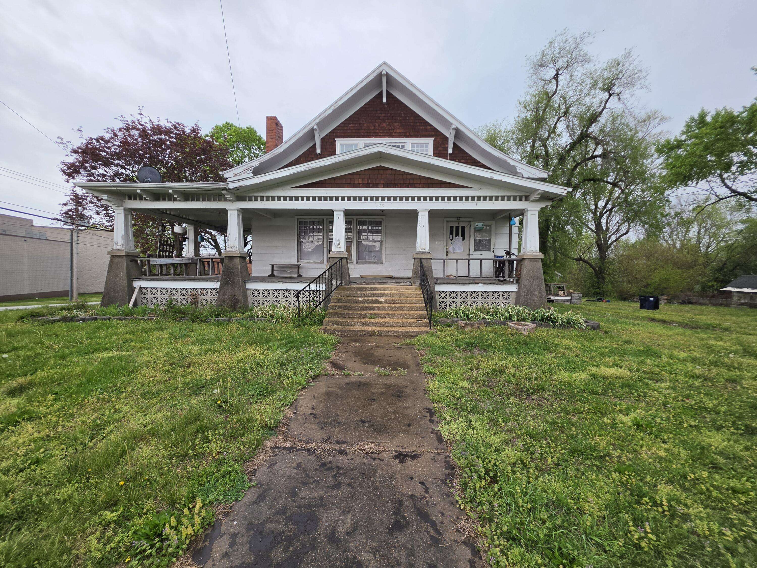 115 N Locust ST, Buffalo, MO 65622