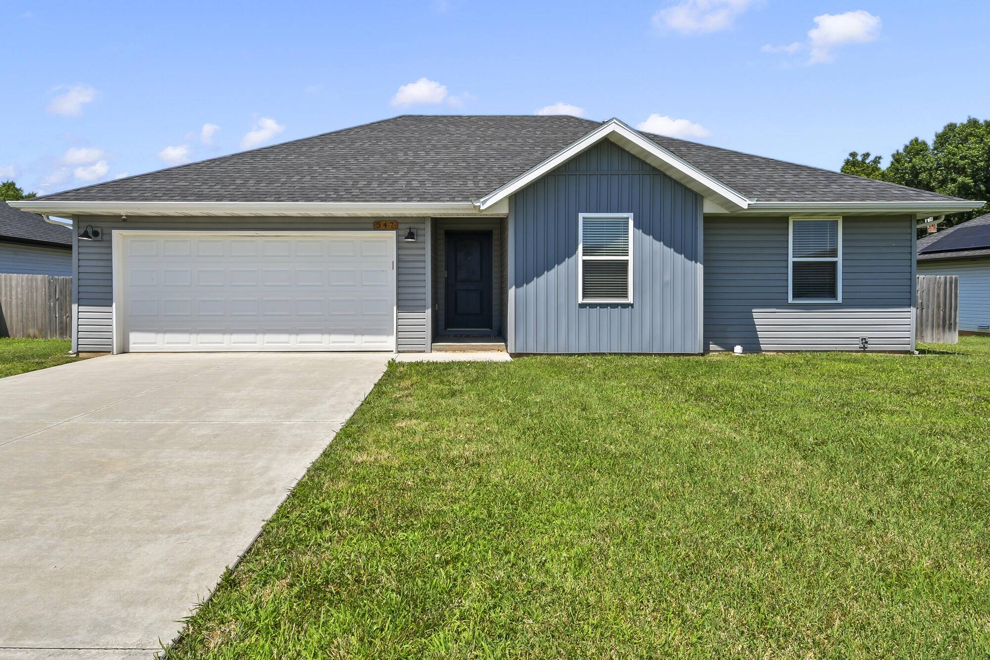 547 Hudson AVE, Republic, MO 65738