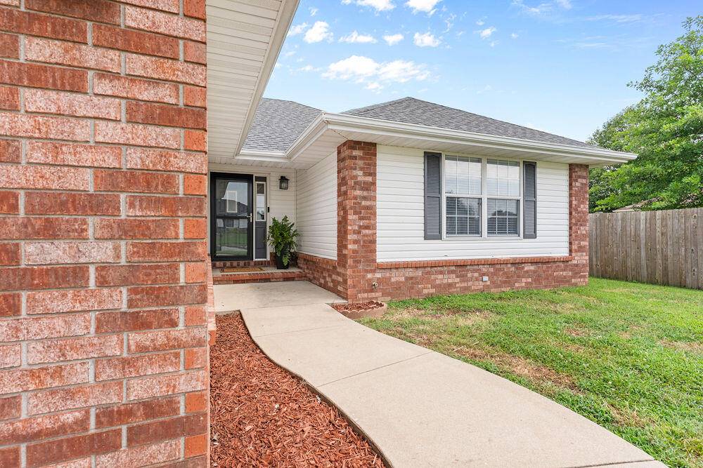 1756 S Miller AVE, Springfield, MO 65802