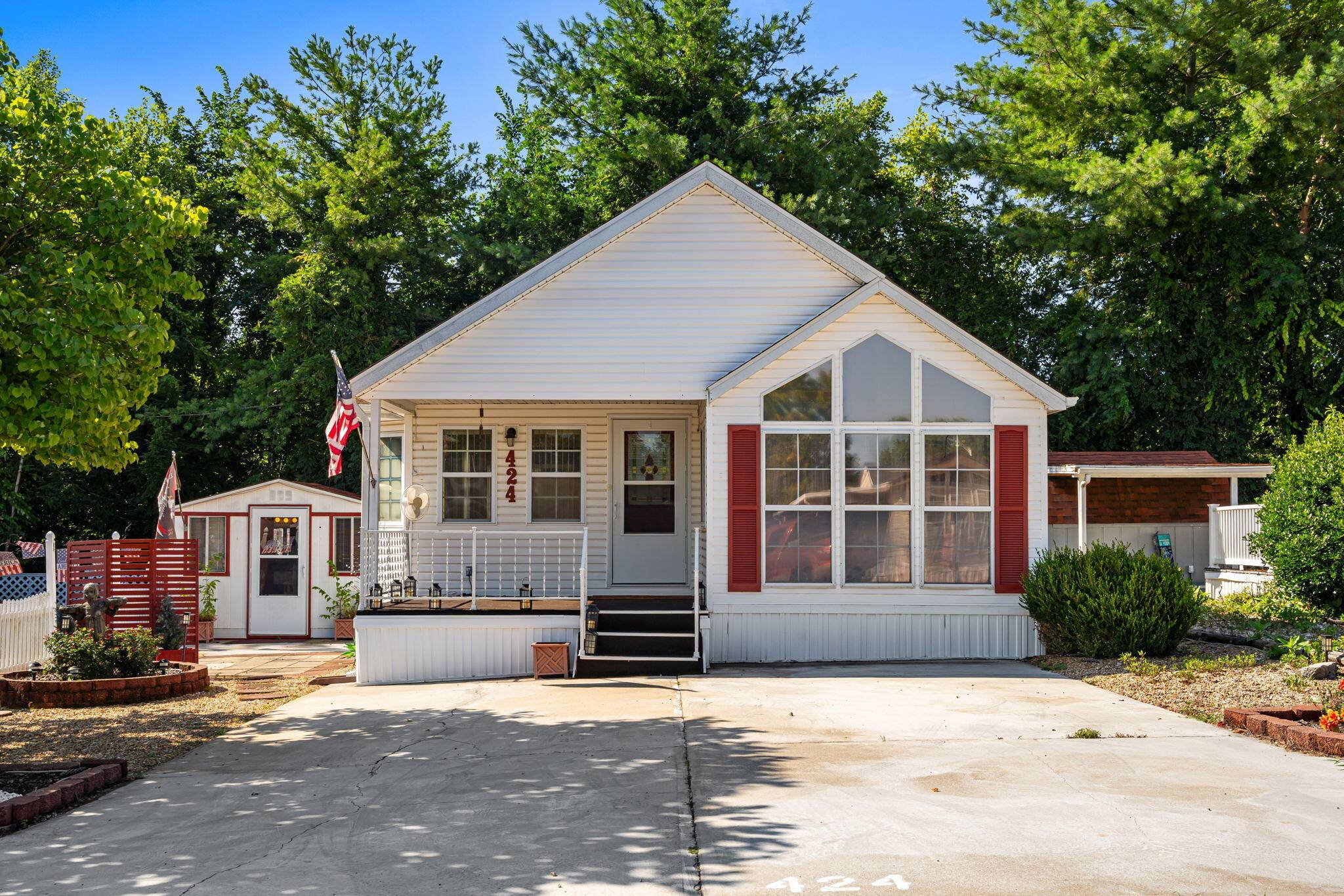 424 & 426 Monarch DR, Branson, MO 65616