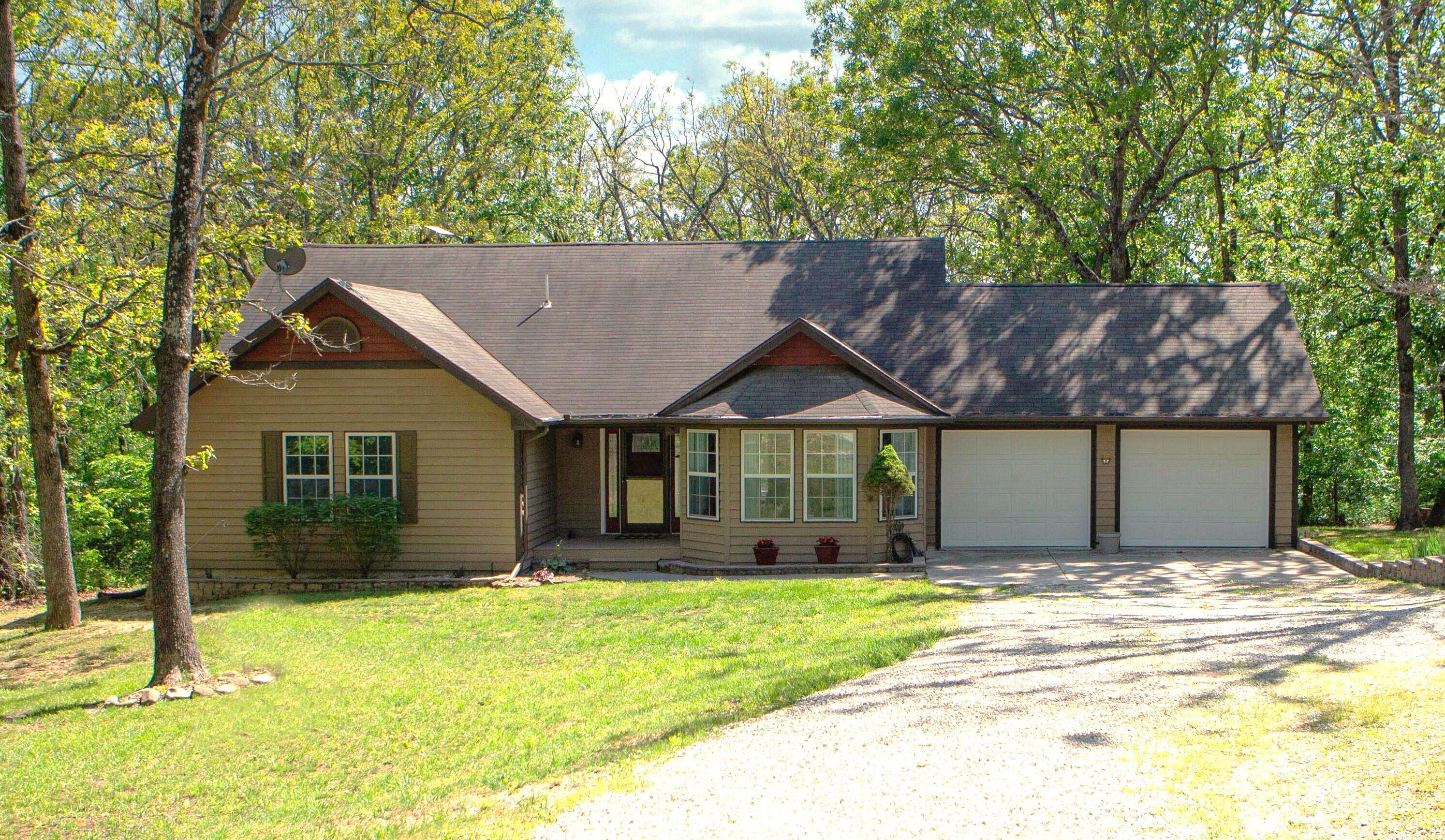 6038 State Highway A, Marshfield, MO 65706