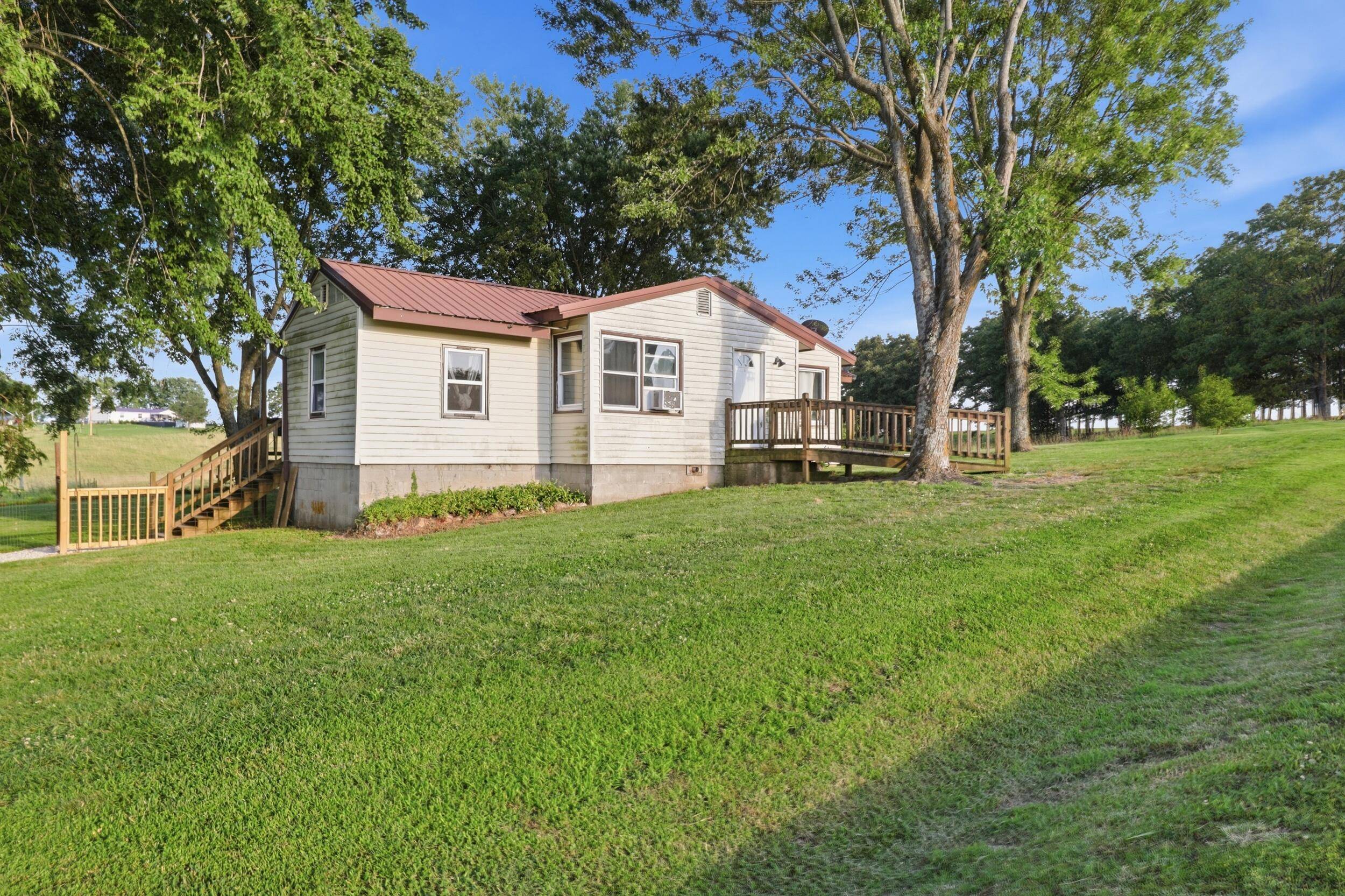 16223 State Highway F, Preston, MO 65732