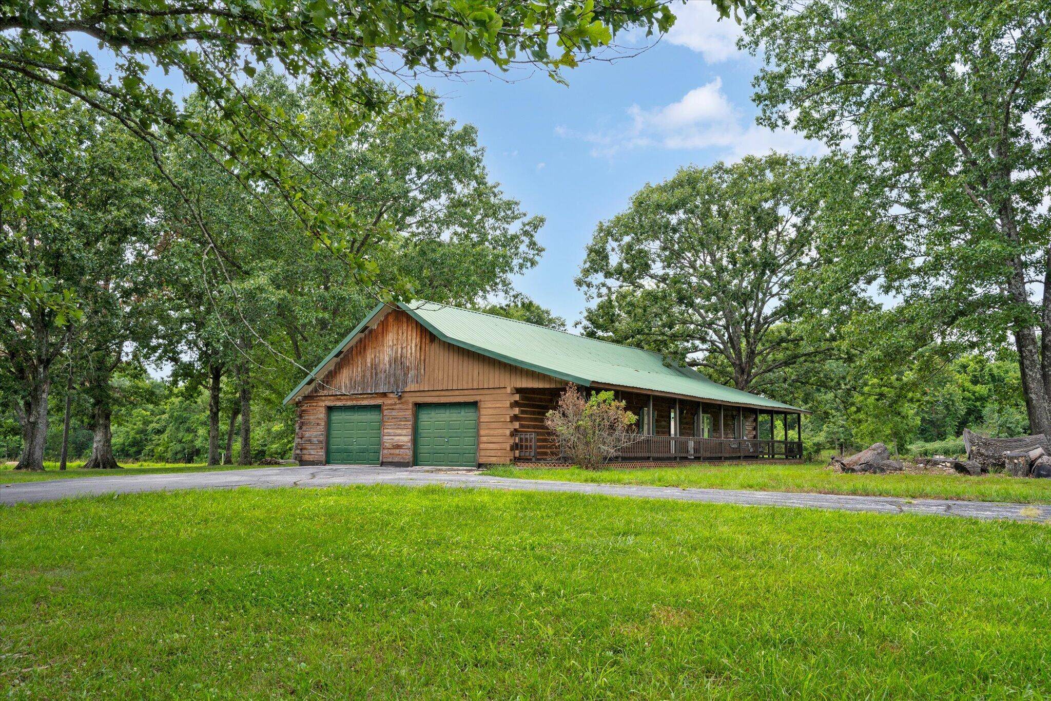 688 Stevens RD, Garrison, MO 65657