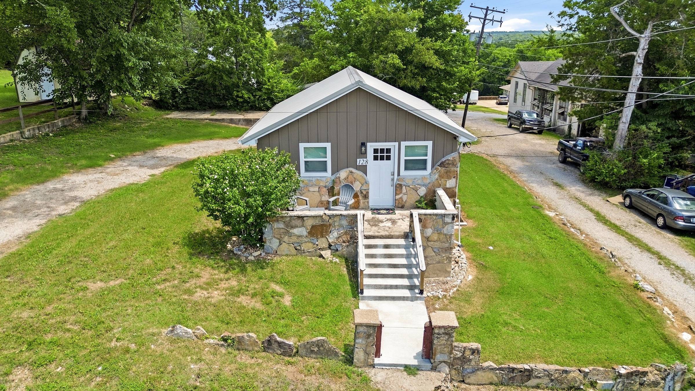128 Lincoln ST, Forsyth, MO 65653