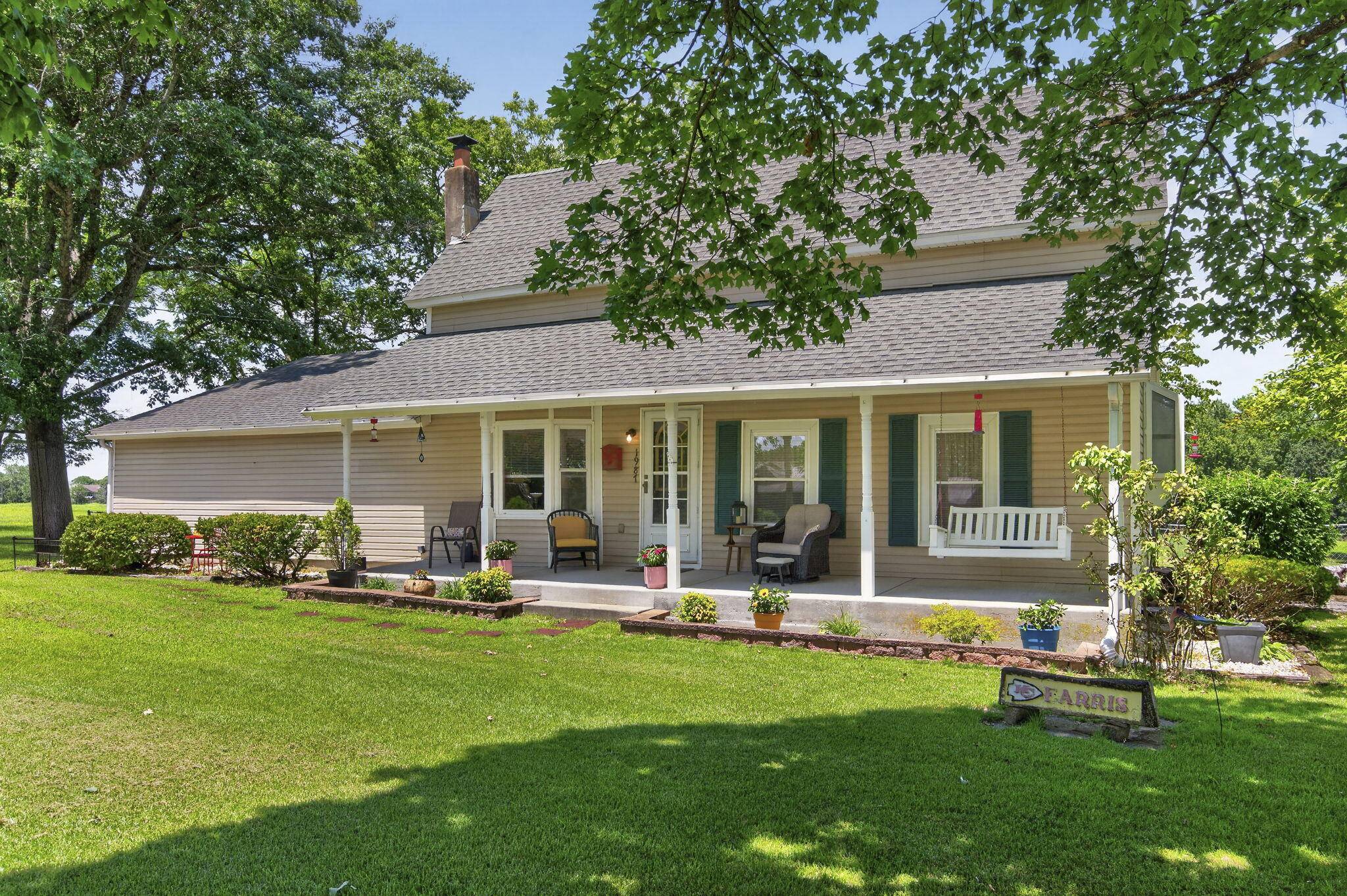 1987 W Union Chapel RD, Nixa, MO 65714
