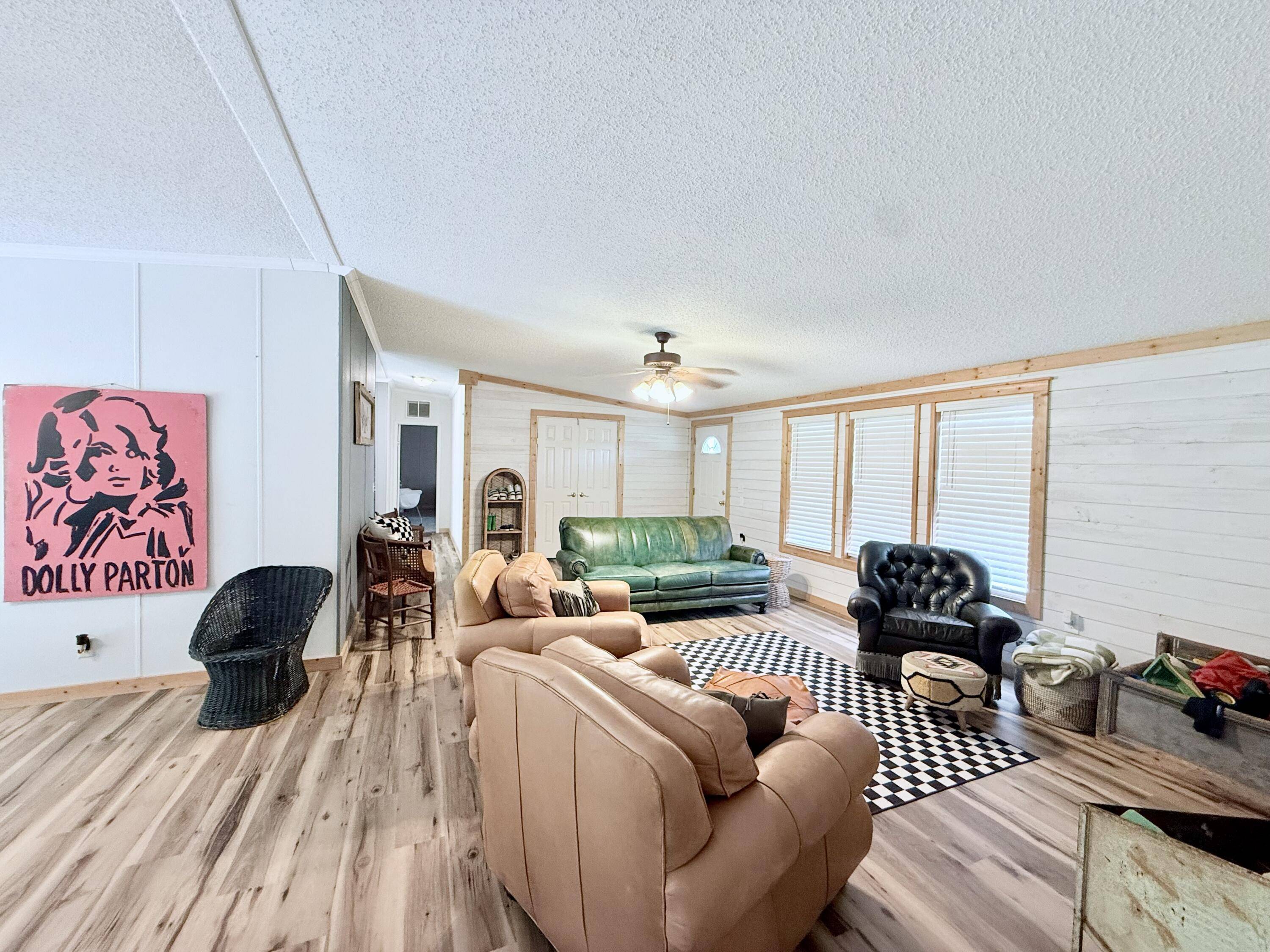 10595 Mill RD, Bucyrus, MO 65444