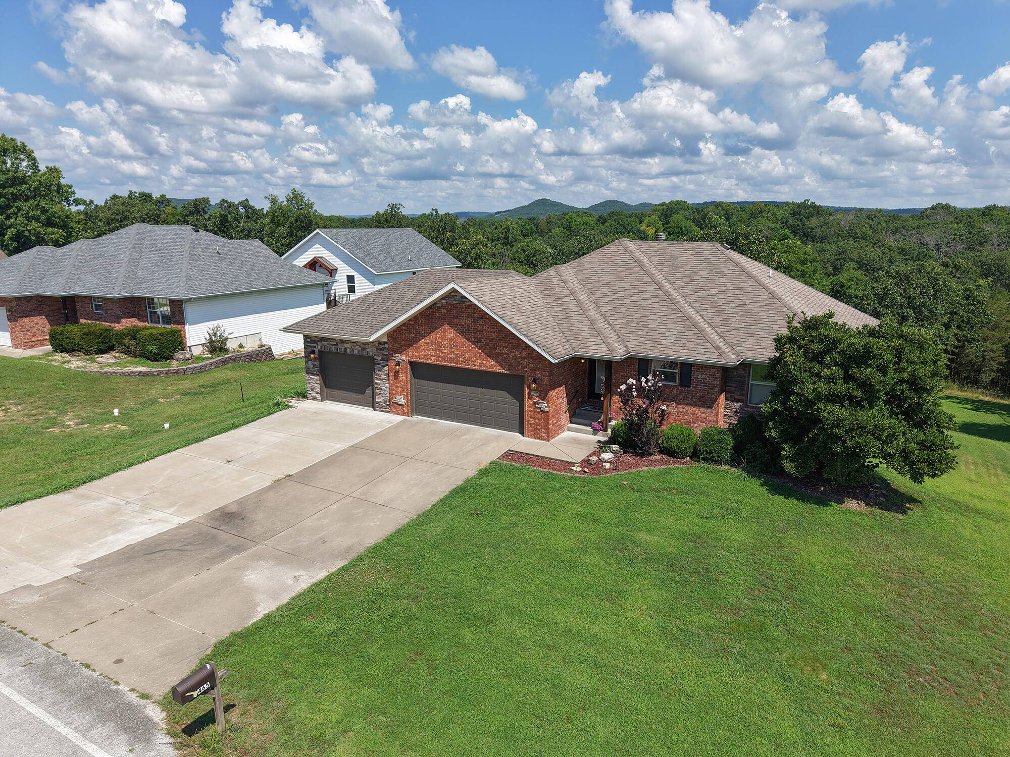 465 Uniqueville LN, Lampe, MO 65681