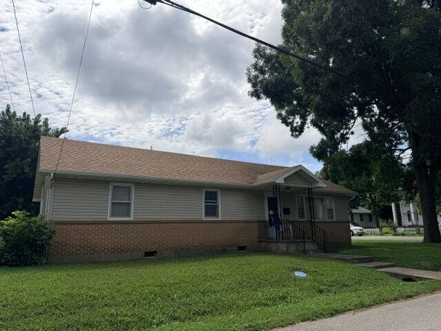 104 Mitchell ST, Greenfield, MO 65661