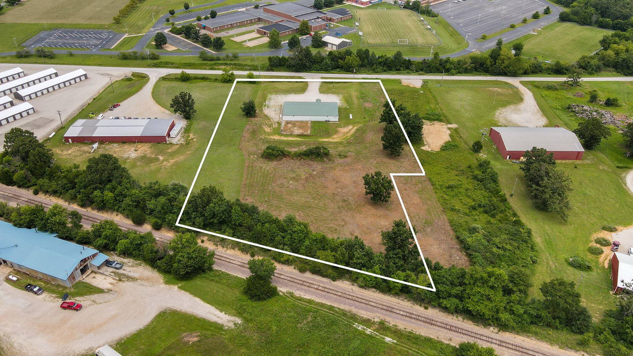 990 Schoolview DR, Marshfield, MO 65706