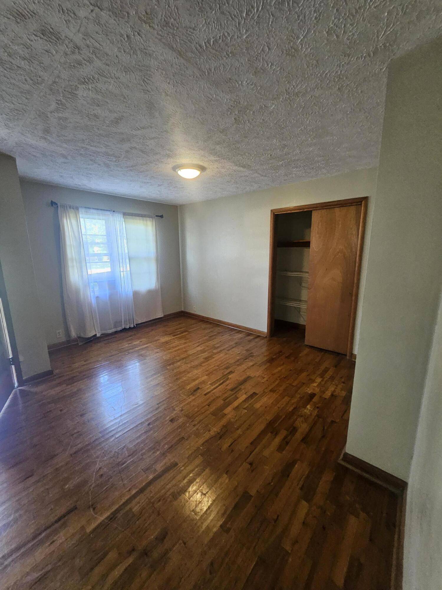 443 W County ST, Monett, MO 65708