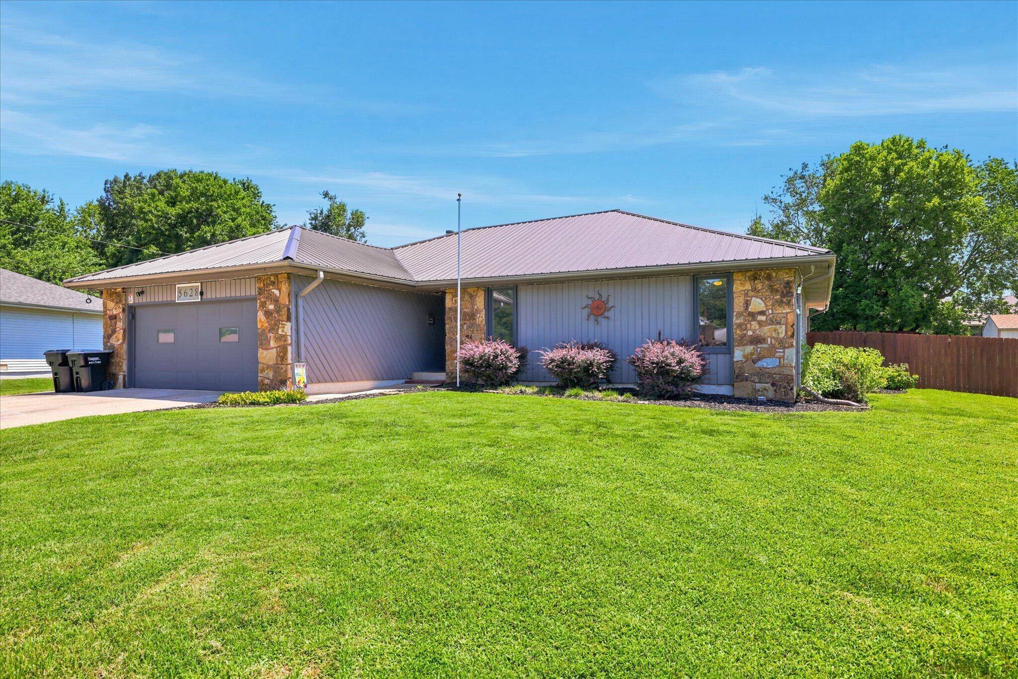 5628 S Mccann AVE, Springfield, MO 65804