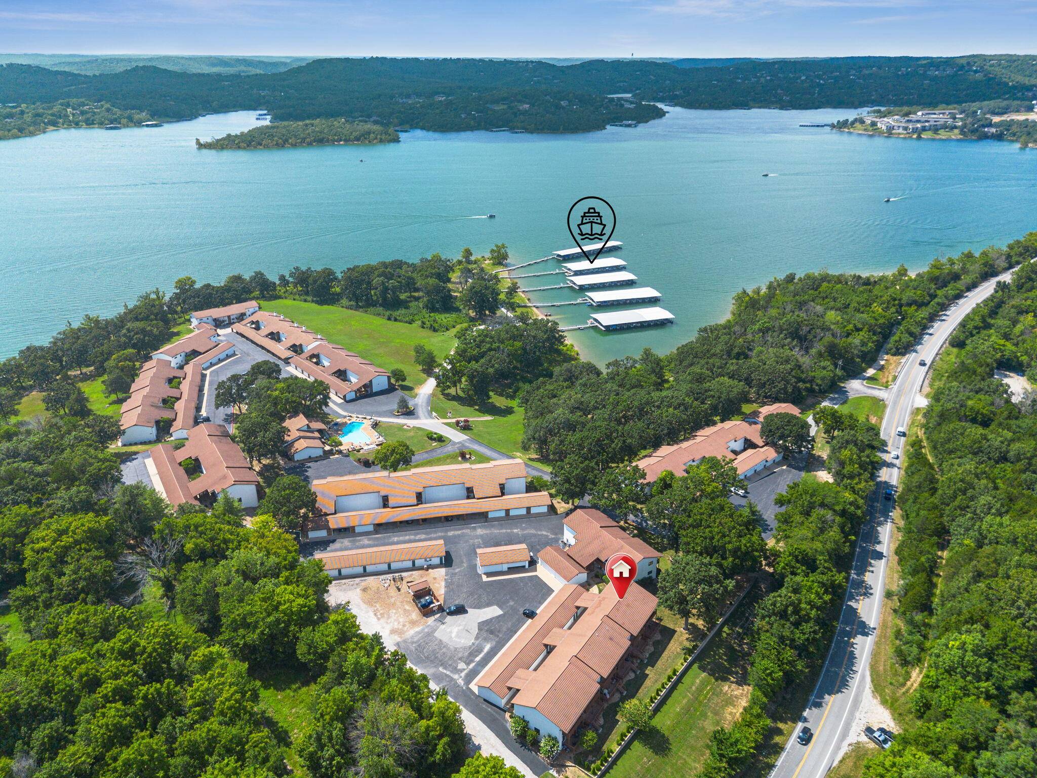 1901 Paradise Landing RD #1, Kimberling City, MO 65686
