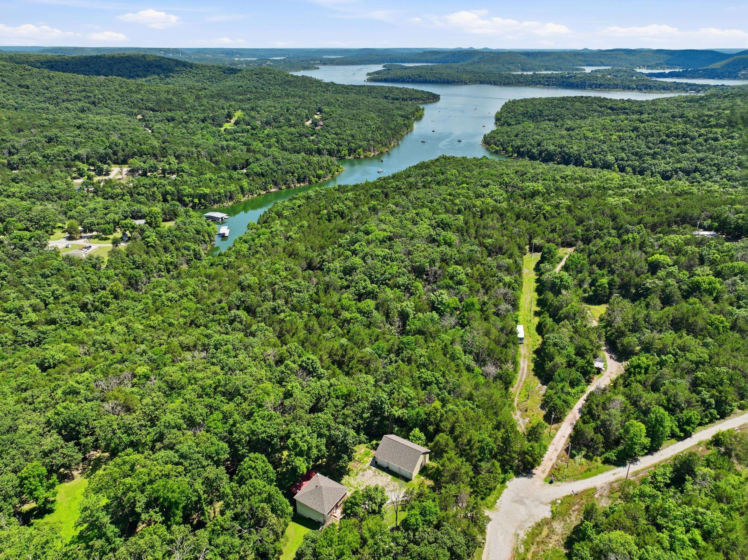 600 Creek ST, Galena, MO 65656