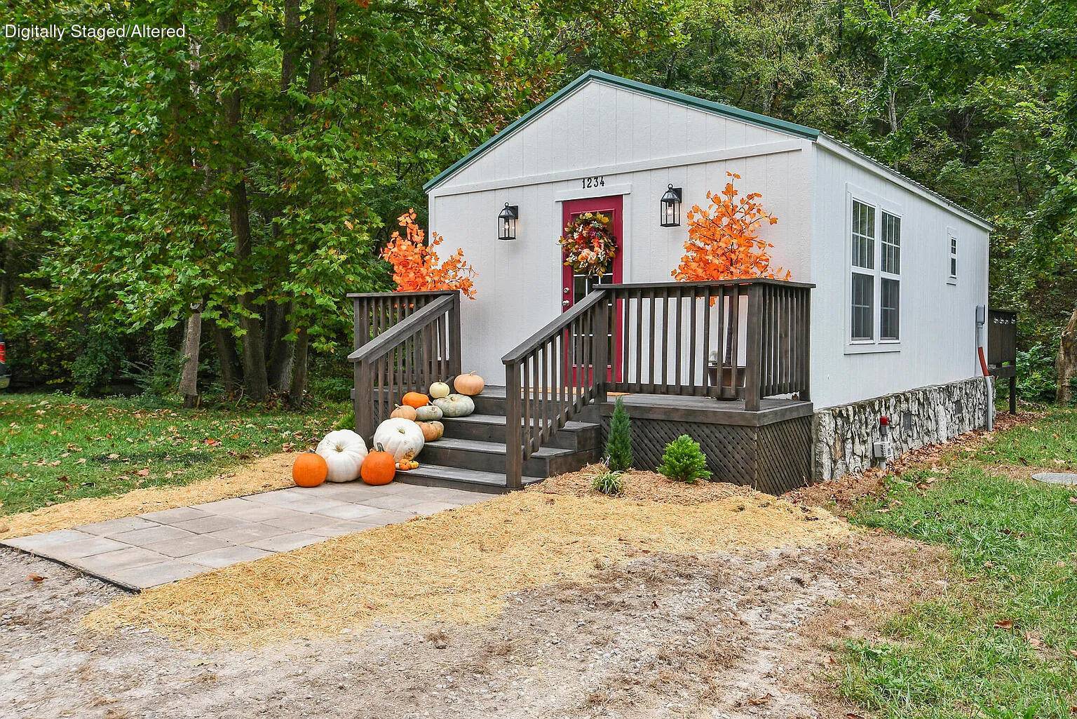 1234 Peace In Valley RD, Blue Eye, MO 65611