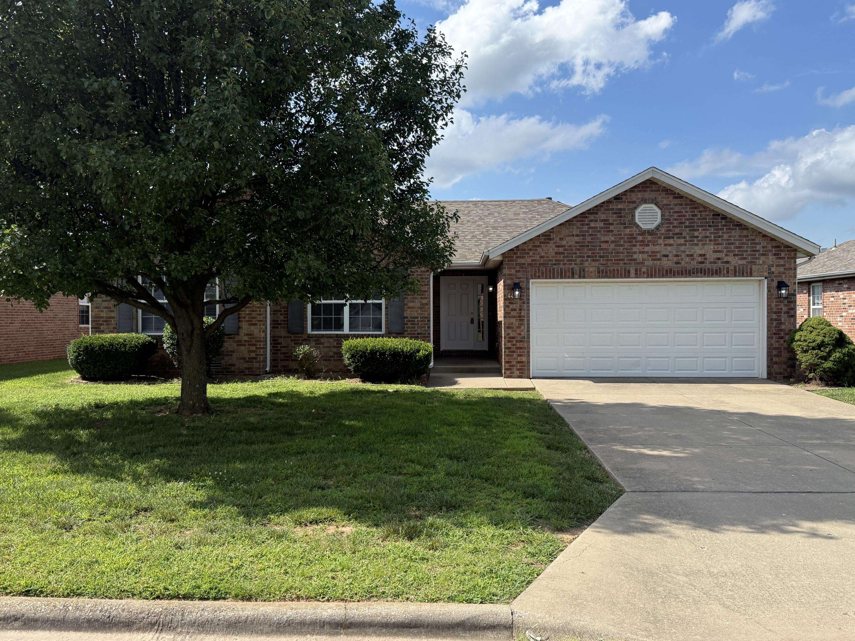 4420 W Delmar ST, Springfield, MO 65802