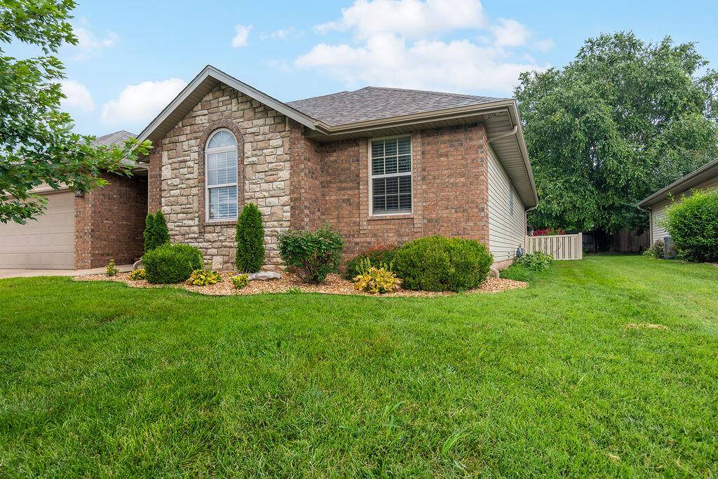 3263 N Dickerson AVE, Springfield, MO 65803