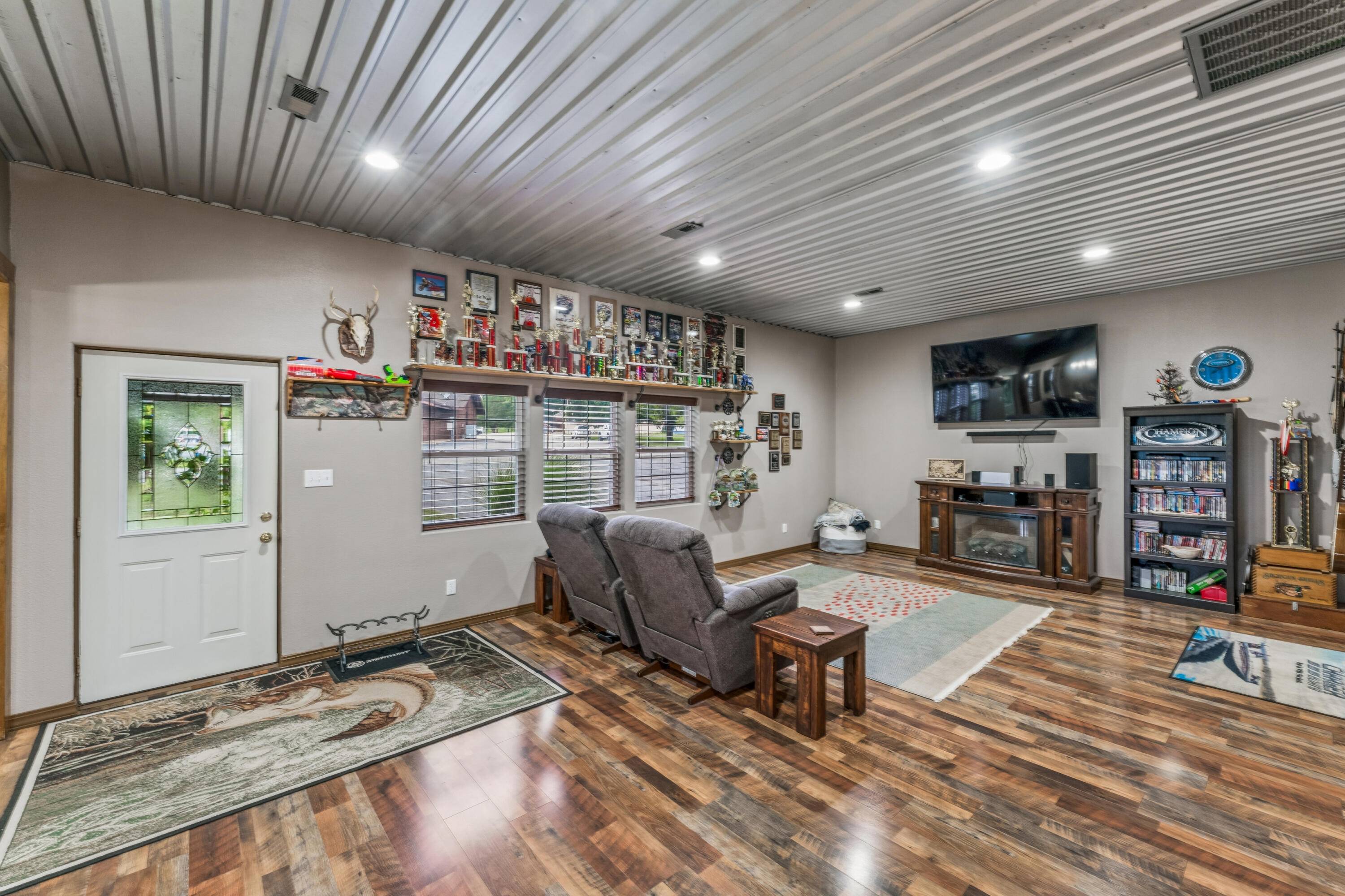 35 Kingdom ST, Cape Fair, MO 65624