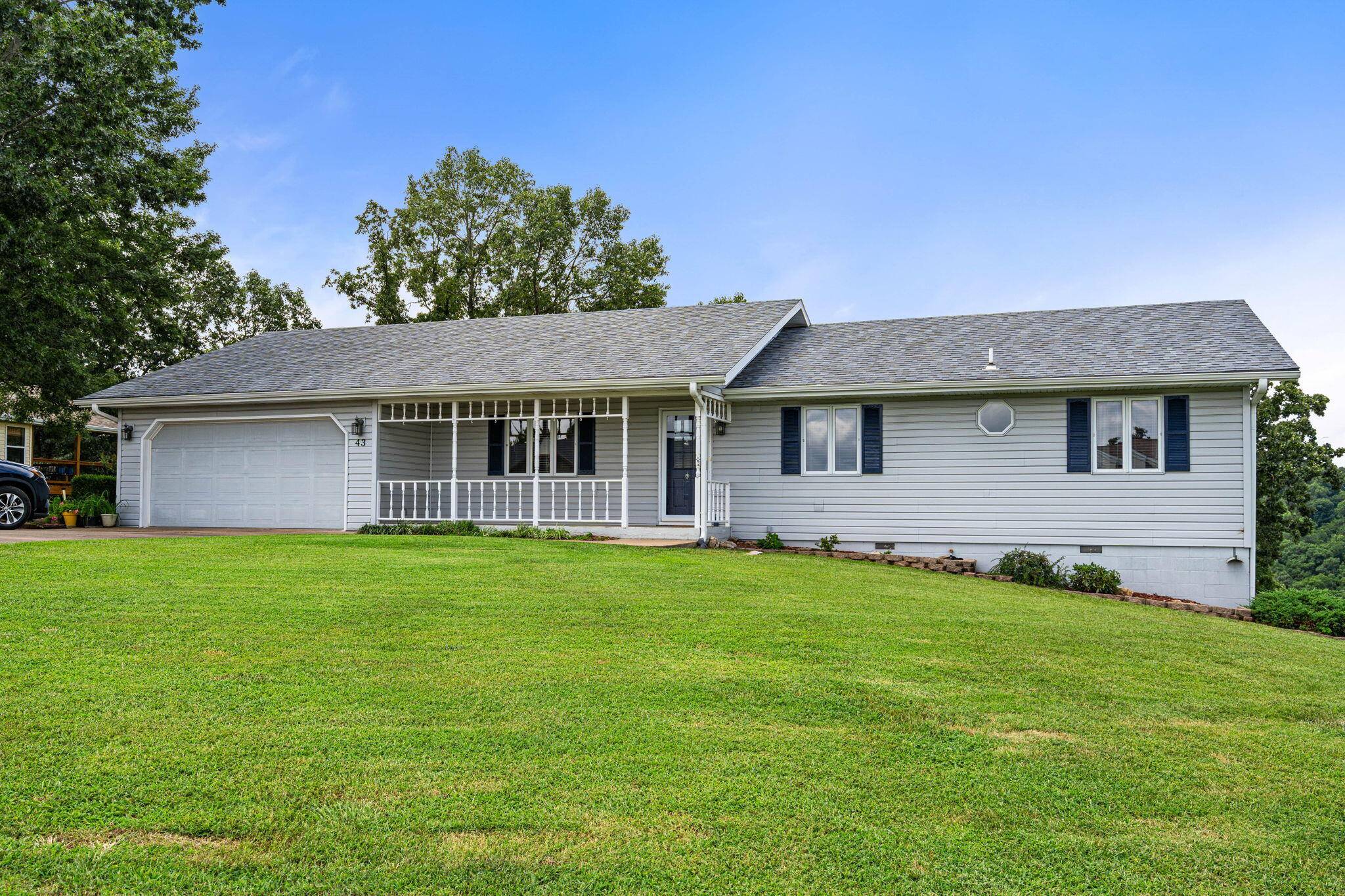 43 Irish Hills BLVD, Kimberling City, MO 65686