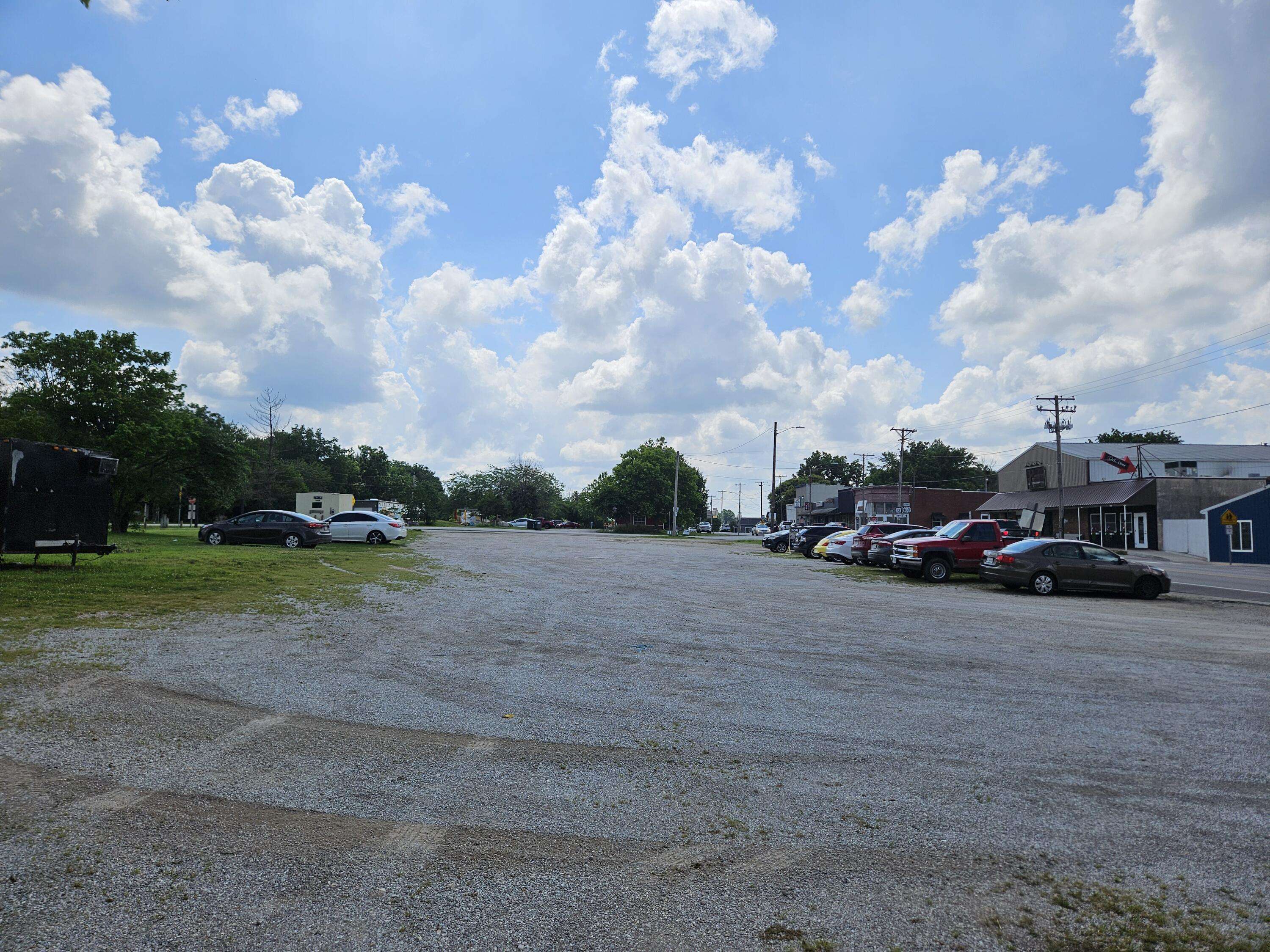 000 W Jackson ST, Willard, MO 65781