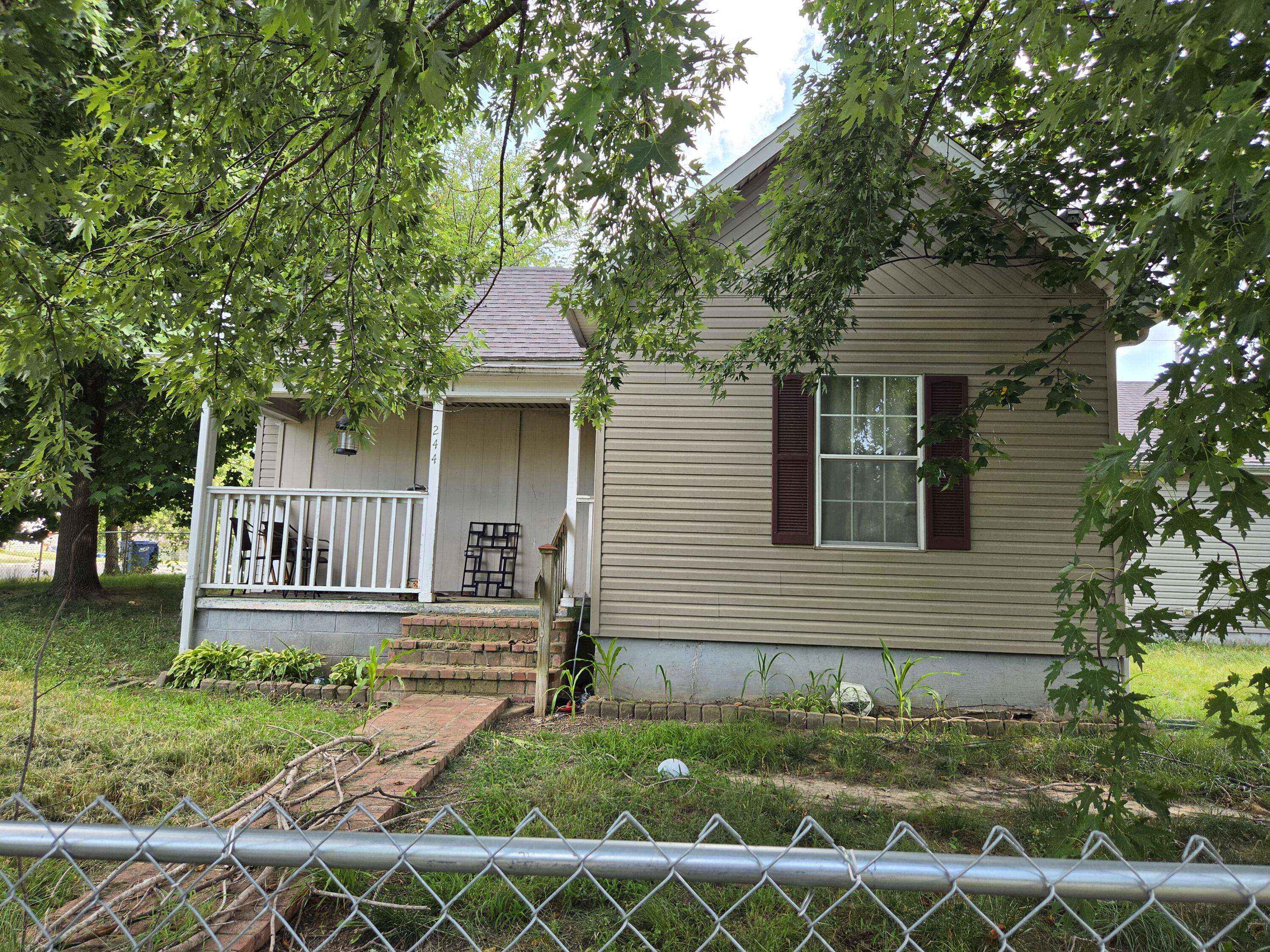 244 E Church ST, Granby, MO 64844