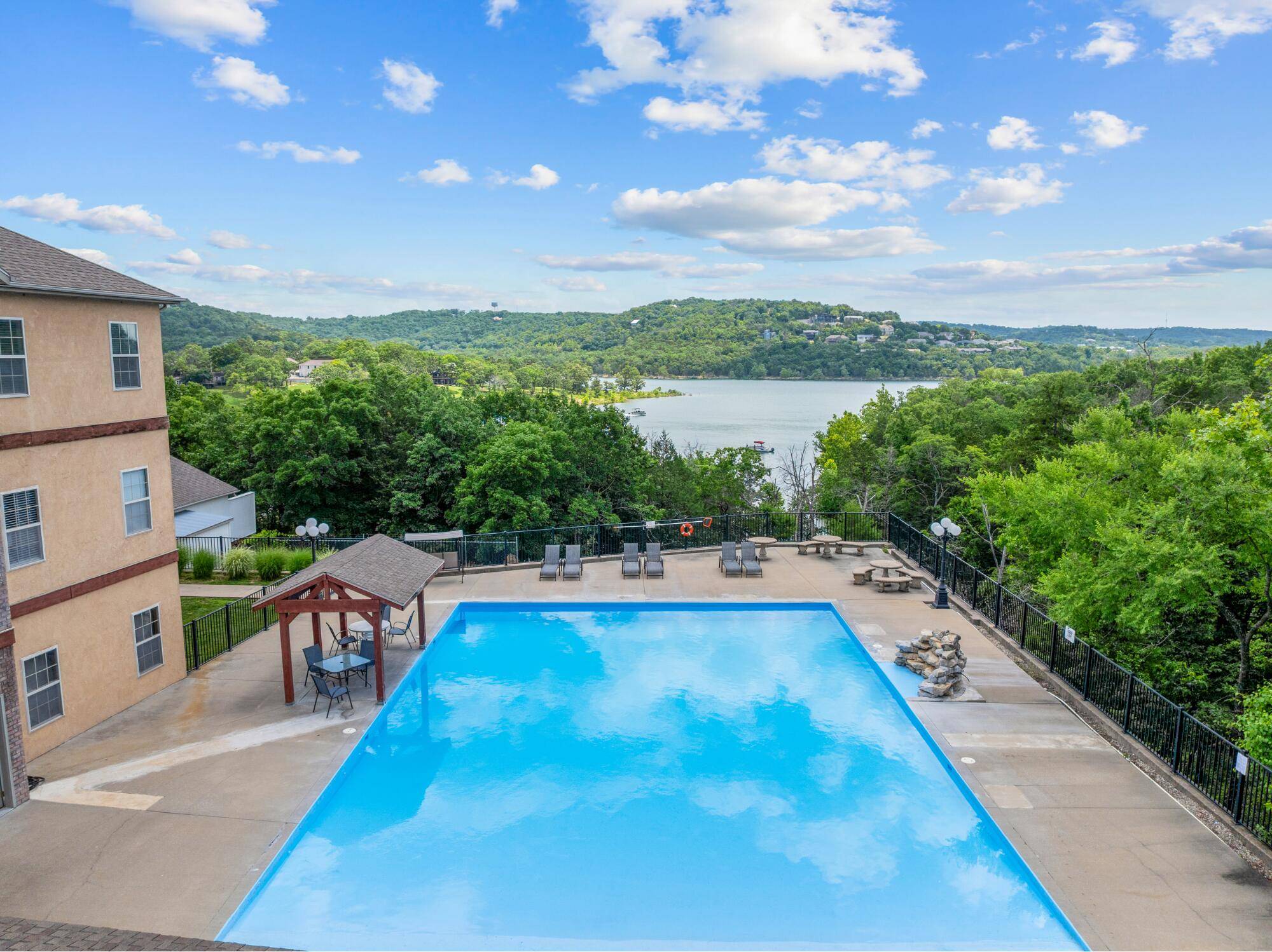193 Rockwood LN #4, Branson, MO 65616