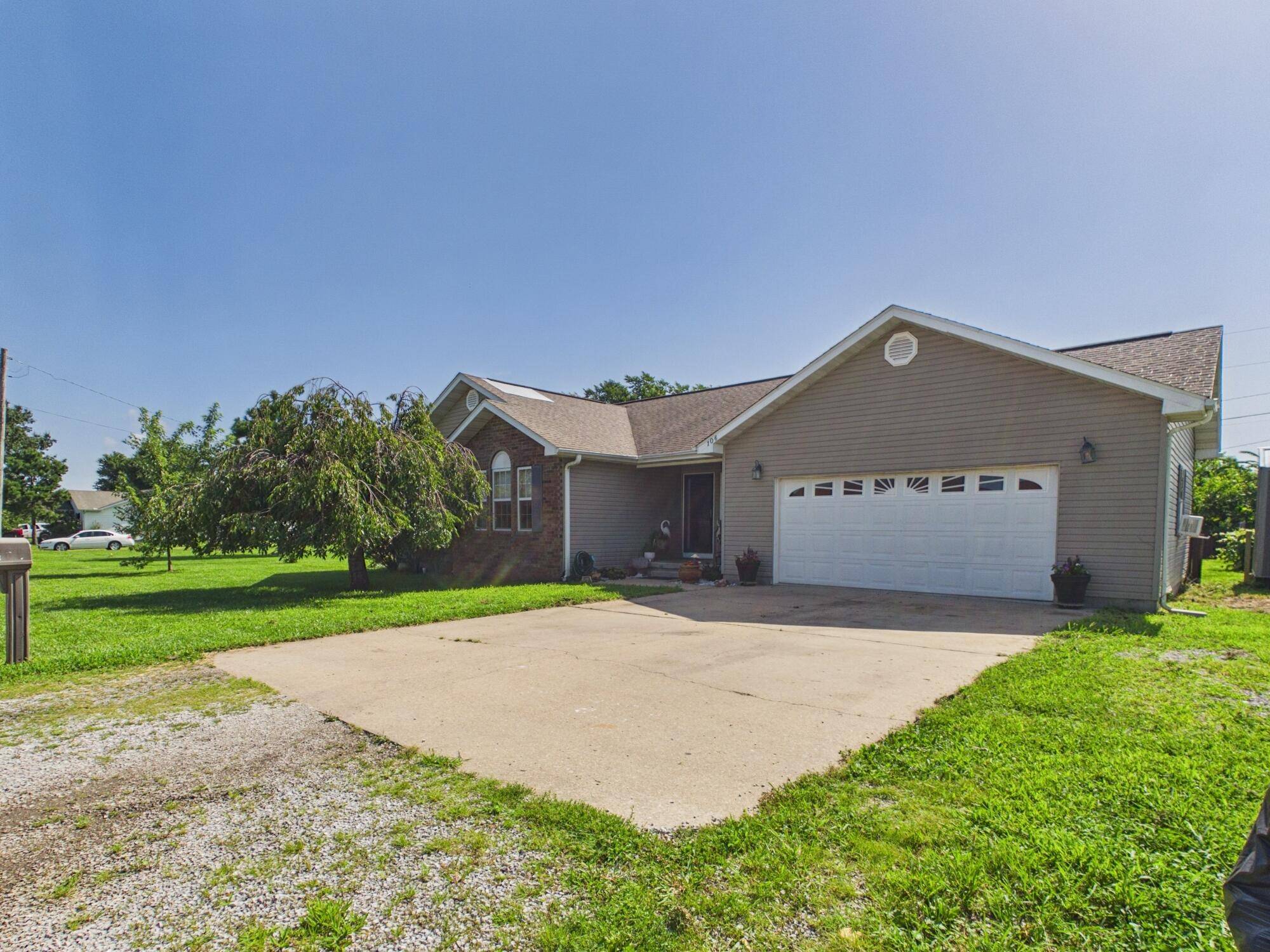 106 Sugar Maple, Licking, MO 65542