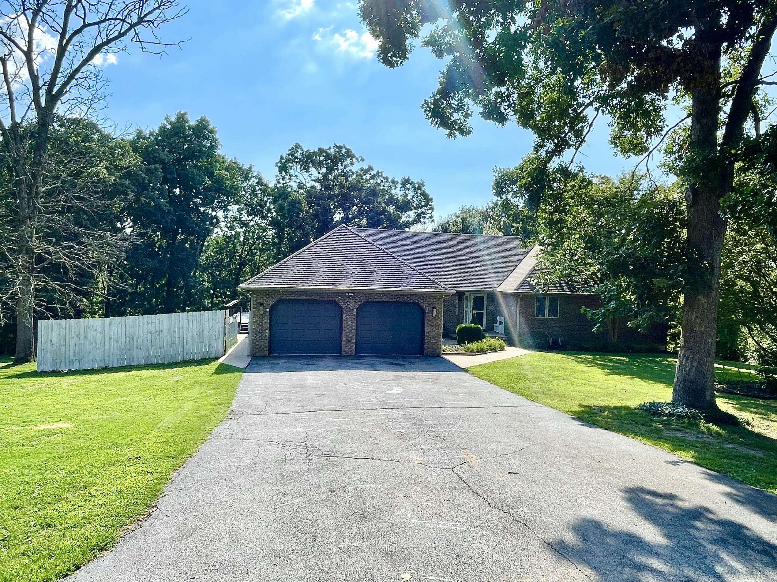 4025 Deer Ridge ST, Neosho, MO 64850