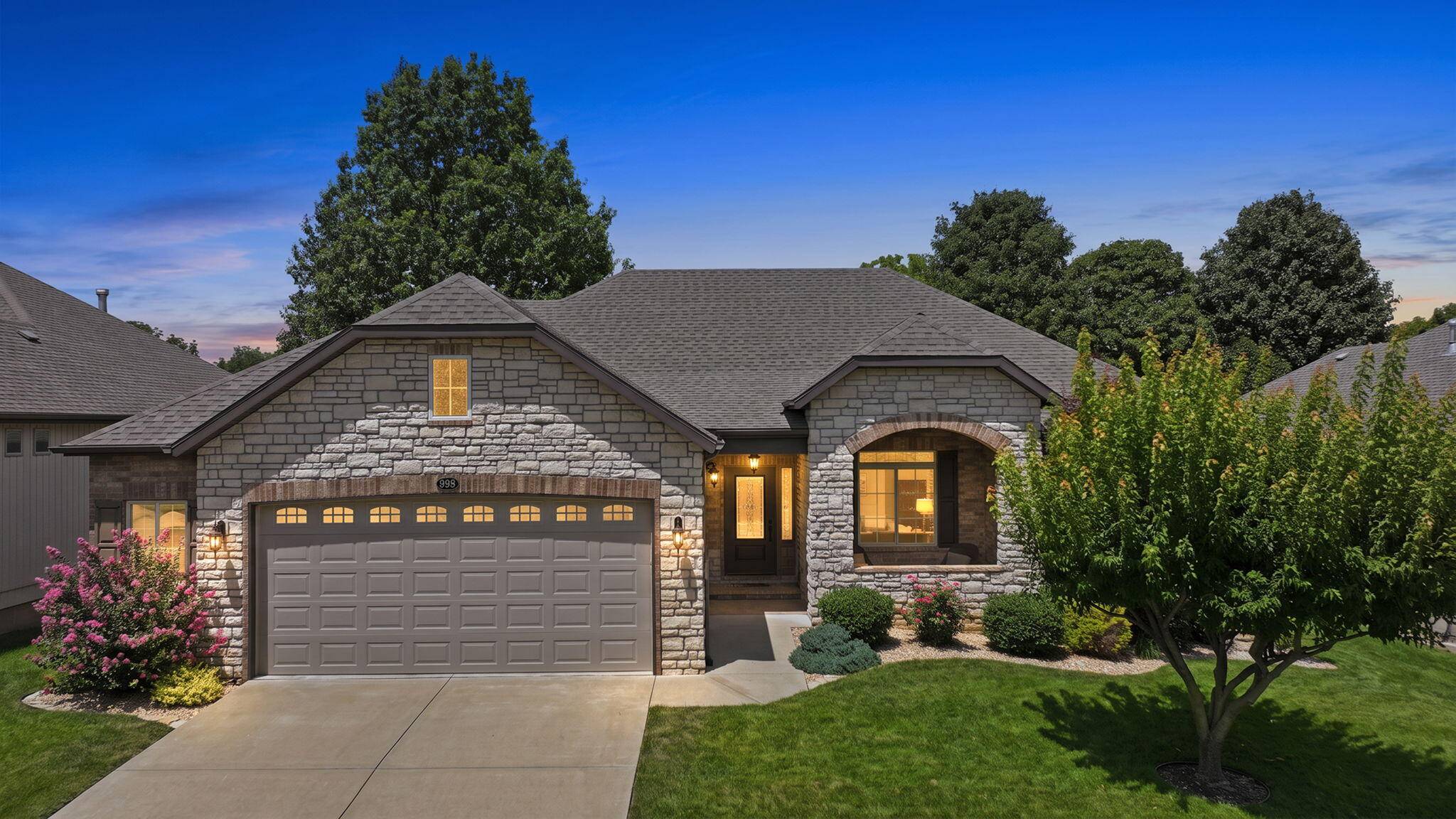 599 Penzance DR, Nixa, MO 65714