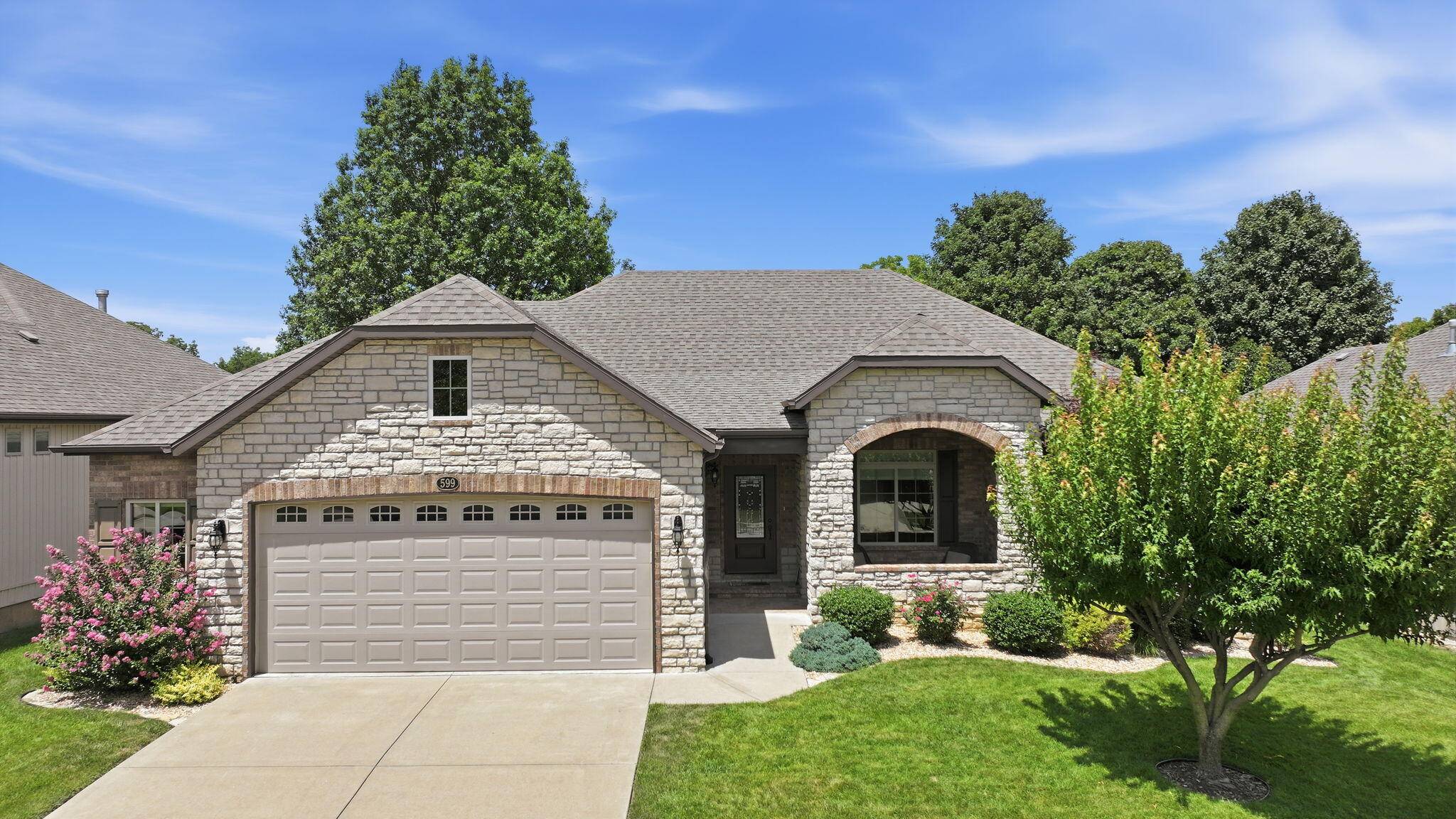 599 Penzance DR, Nixa, MO 65714