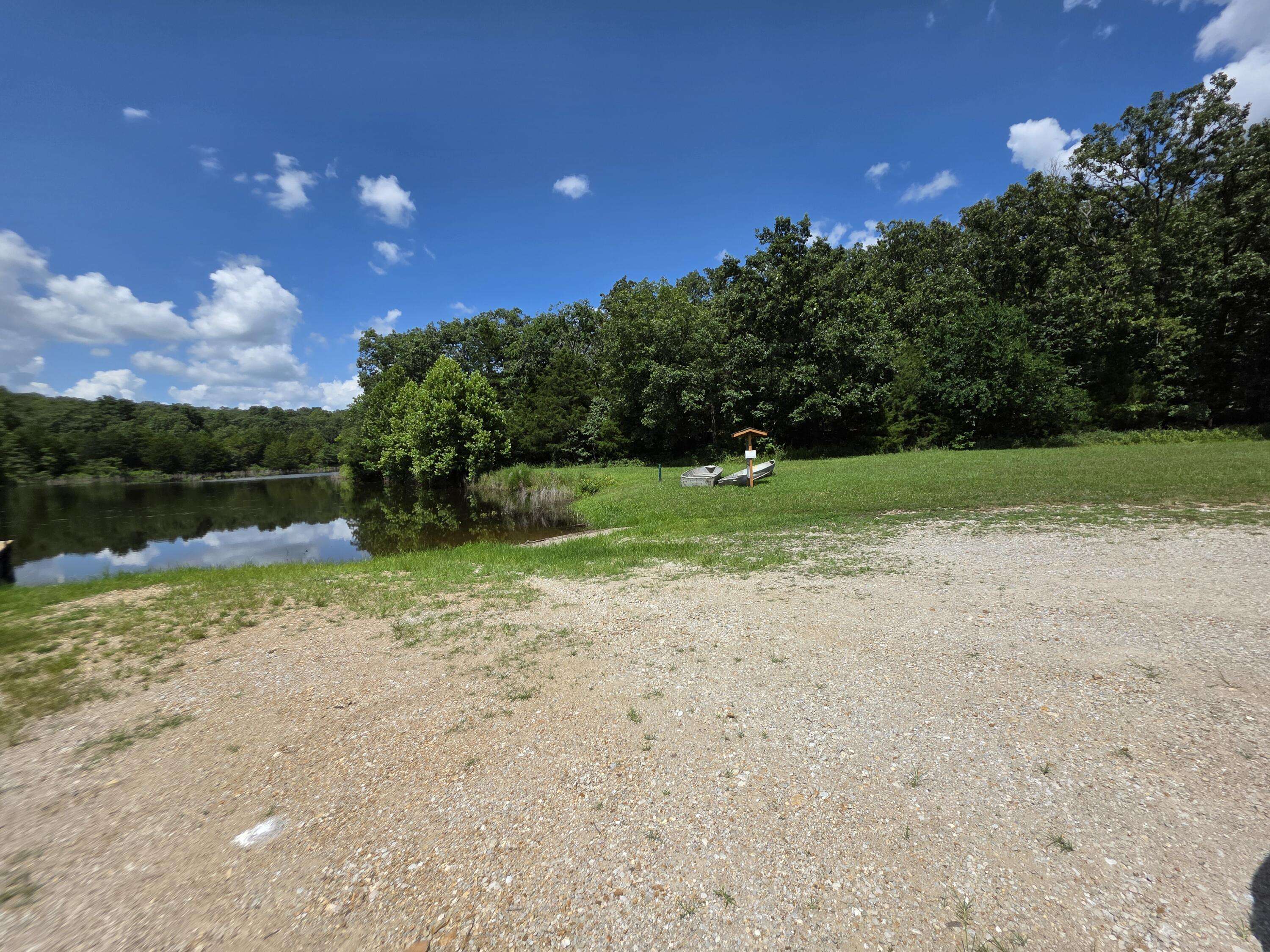 000 Santry CIR, Edwards, MO 65326