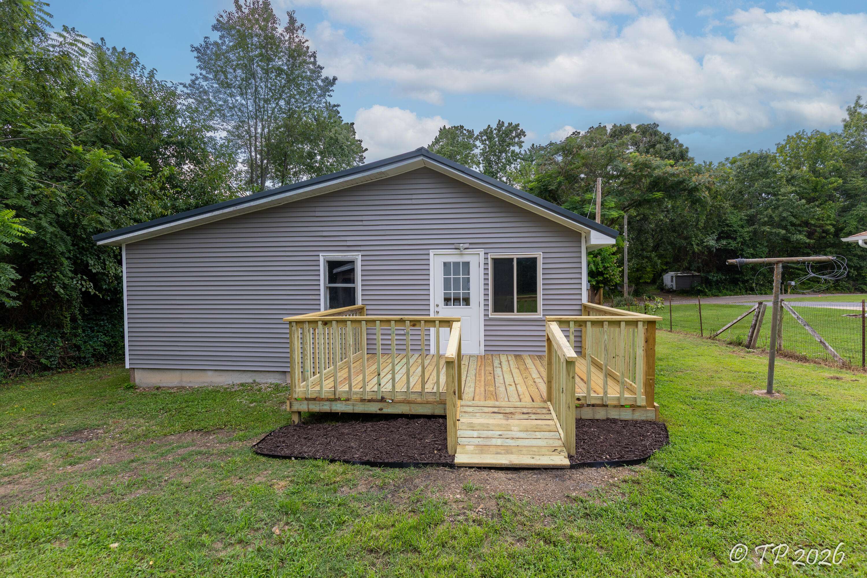 309 S Marr ST, Mountain View, MO 65548