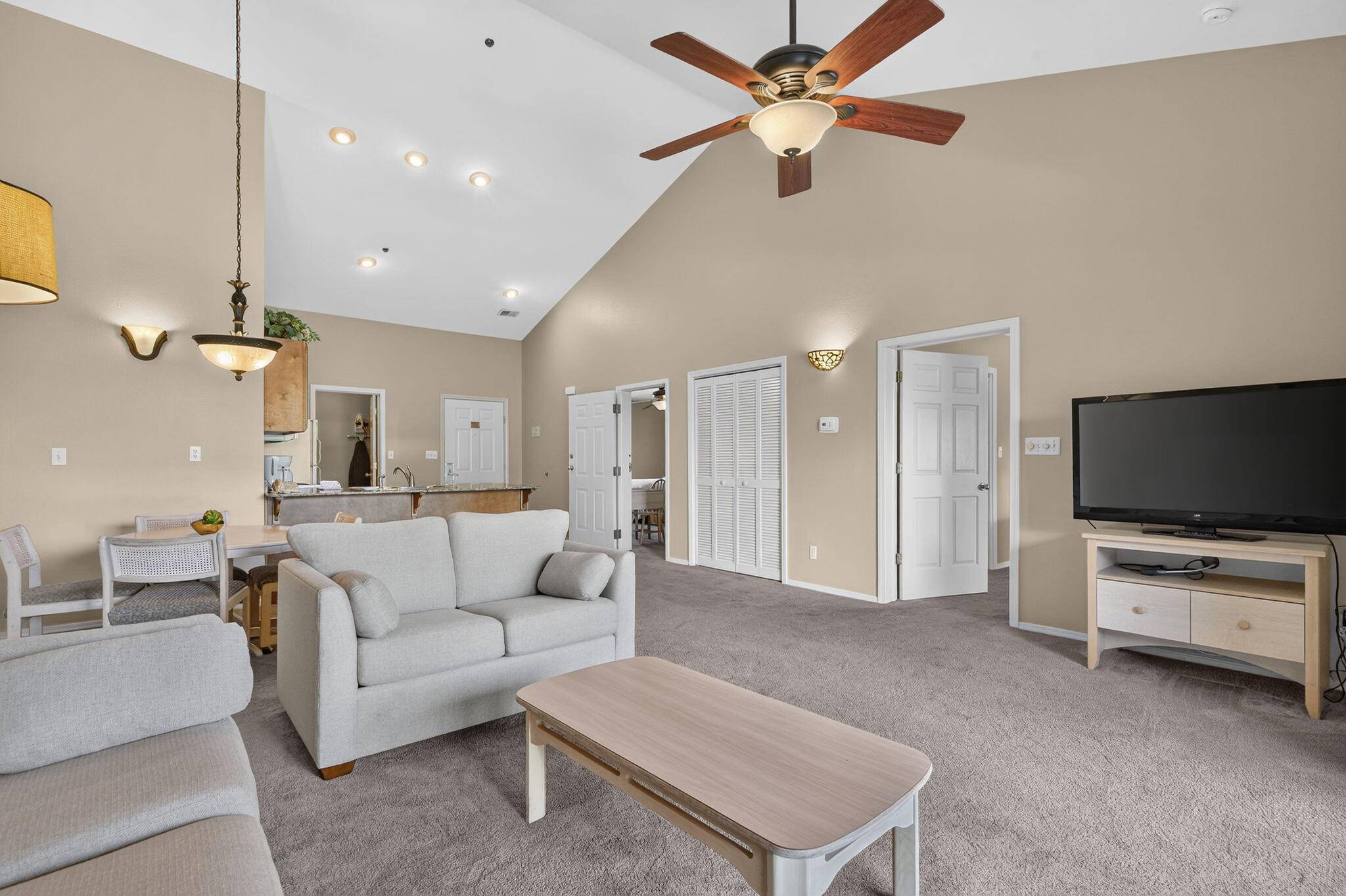 302 Stillwater TRL #324, Branson, MO 65616