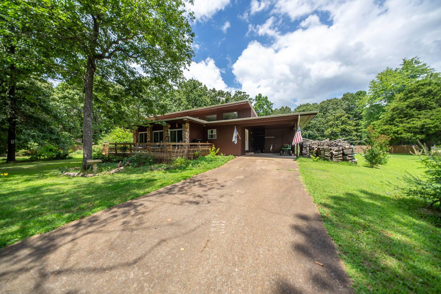 1 Patmos DR, Cherokee Village, AR 72529