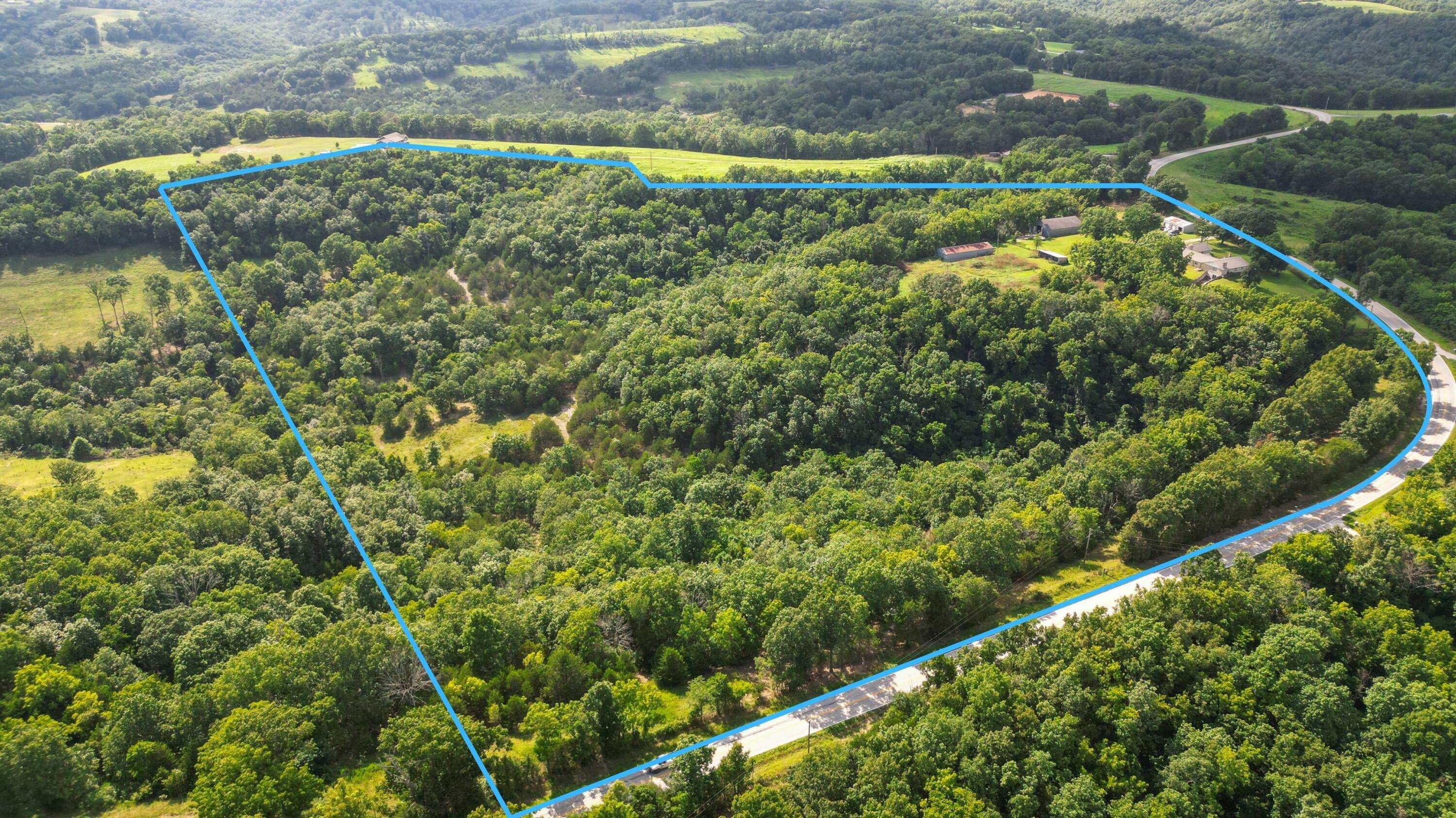 9561 State Highway 125, Chadwick, MO 65629