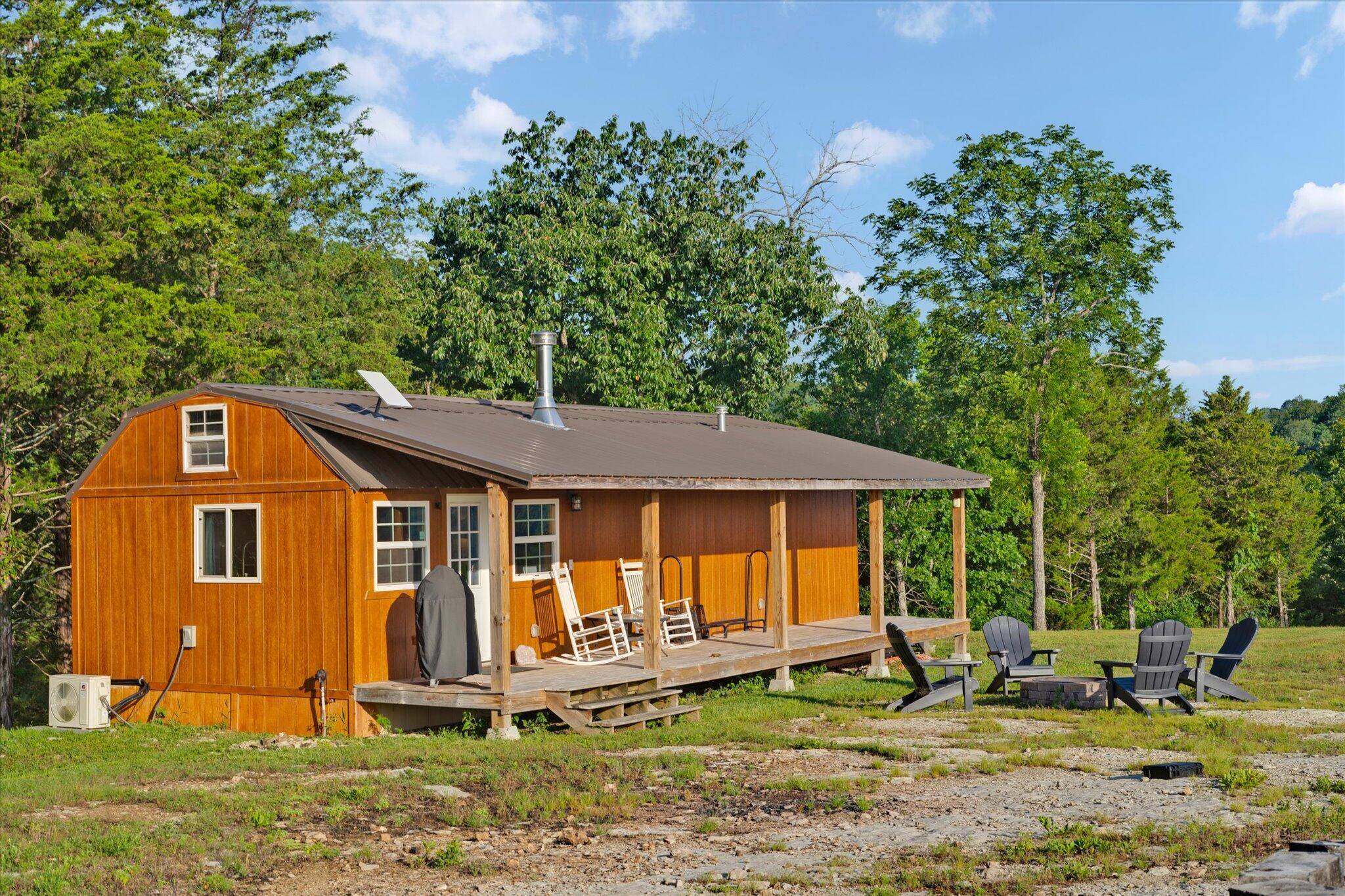 1094 Camp Clark Hill, Galena, MO 65656