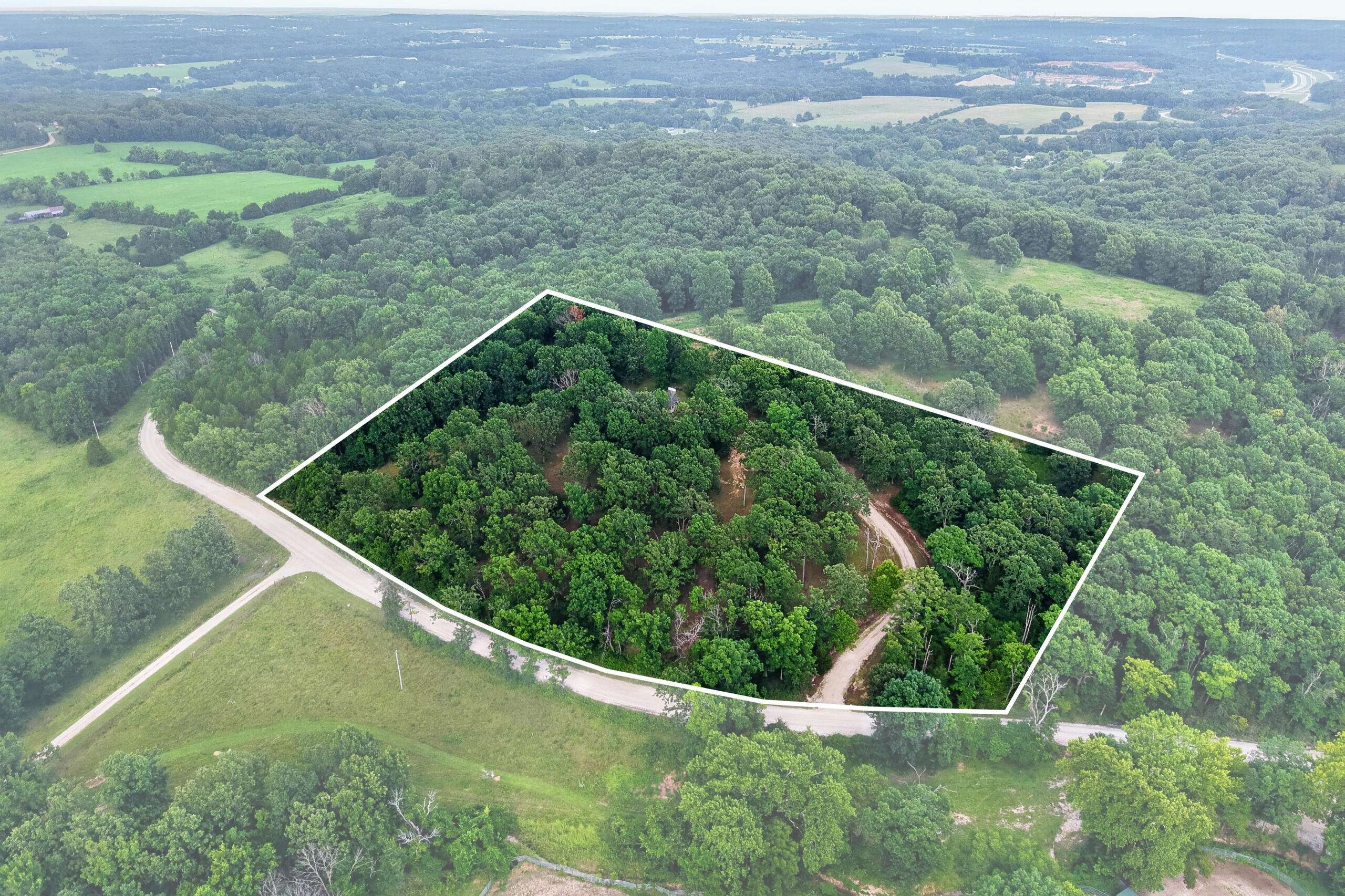 468 White Clover RD, Strafford, MO 65757